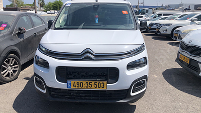 סיטרואן ברלינגו מודל 2023. 52,580 ק"מ
נפח מנוע: 1,499 סמ"ק, מפתח: יש.
רכב נכה, על הזוכה לפרק את 