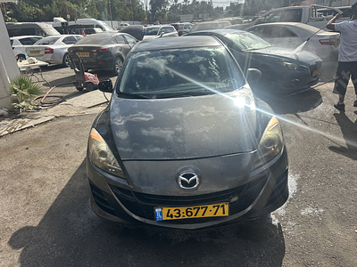 מאזדה 3 מודל 2010. 163,000 ק"מ, יד חמישית
נפח מנוע: 1,598 סמ"ק, מפתח: יש.