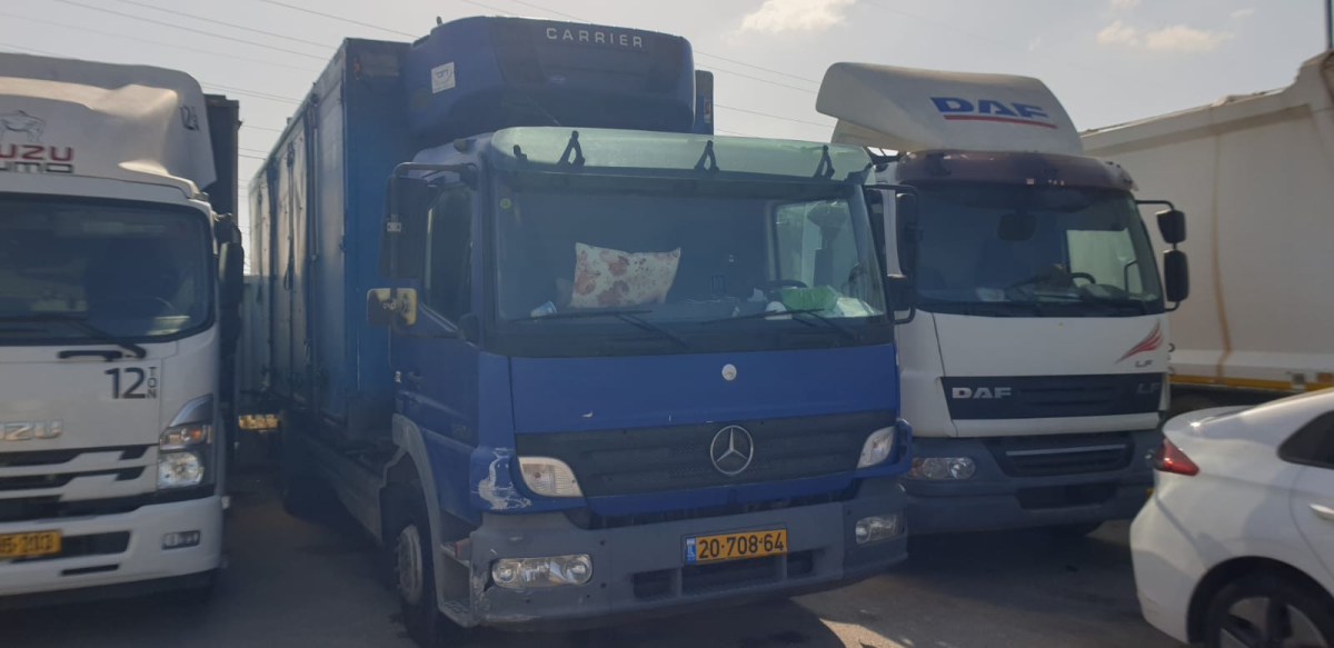 מרצדס אטגו 1524