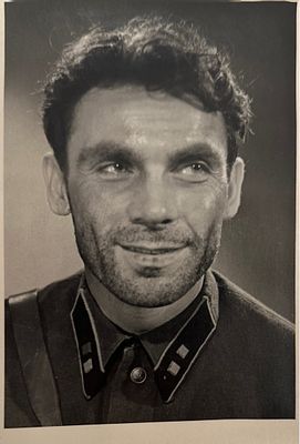 Владимир Петрович Заманский[1] (род. 6 февраля 1926, Кременчуг, Украинская ССР, СССР) — 