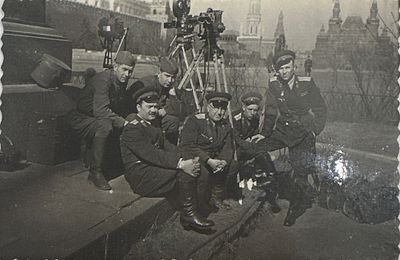 Военные фотографы Москва 1952 г.
Красная площадь. 5х8см.