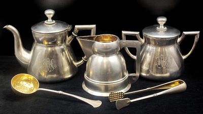 СЕРЕБРО 84 ПРОБА! ЦАРСКАЯ РОССИЯ, МОСКВА 1899-1917 гг!
ЗНАМЕНИТАЯ ЮВЕЛИРНАЯ ФИРМА "ХЛЕБНИКОВЪ"
