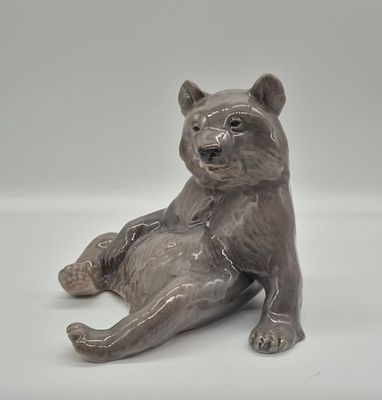 [Такой близкий нашему духу медведь] Лучшие матера Датской Королевской мануфактуры трудились над 