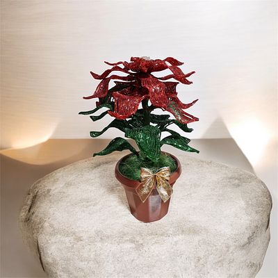 Шимко Светлана - Рождественский цветок. 30х20 см . Елочки из бисера/стекляруса. Изготовлены из 