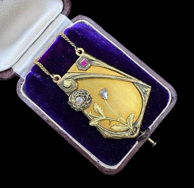 ЗОЛОТО 56 ПРОБА! БОЛЬШАЯ, ВОСХИТИТЕЛЬНАЯ ПОДВЕСКА С БРИЛЛИАНТАМИ И РУБИНОМ! МОДЕРН! 11,14 гр!. ЗО 