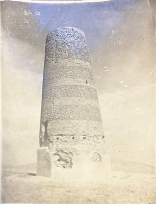 [Из архива архитектора Георгия Градова] Киргизия г.Токмак фасад башни Бурана. 8х11 см.Башня 