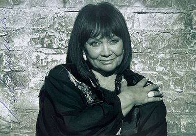 Автограф. Лариса Анатольевна Лужина — советская и российская актриса театра и кино, народная 