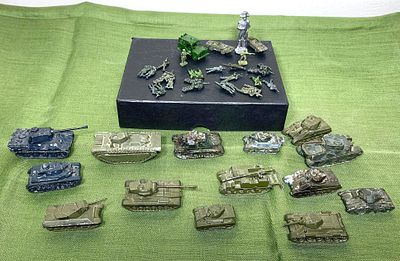 Group of Vintage Army Men, Vehicles and Tanks. In-house shipping available. Pickup is Tuesday 