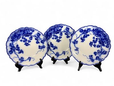 JOHNSON BROS Kenworth Plates - Set of 3, Blue and White, Scalloped Edge, Grapevine Pattern. This 