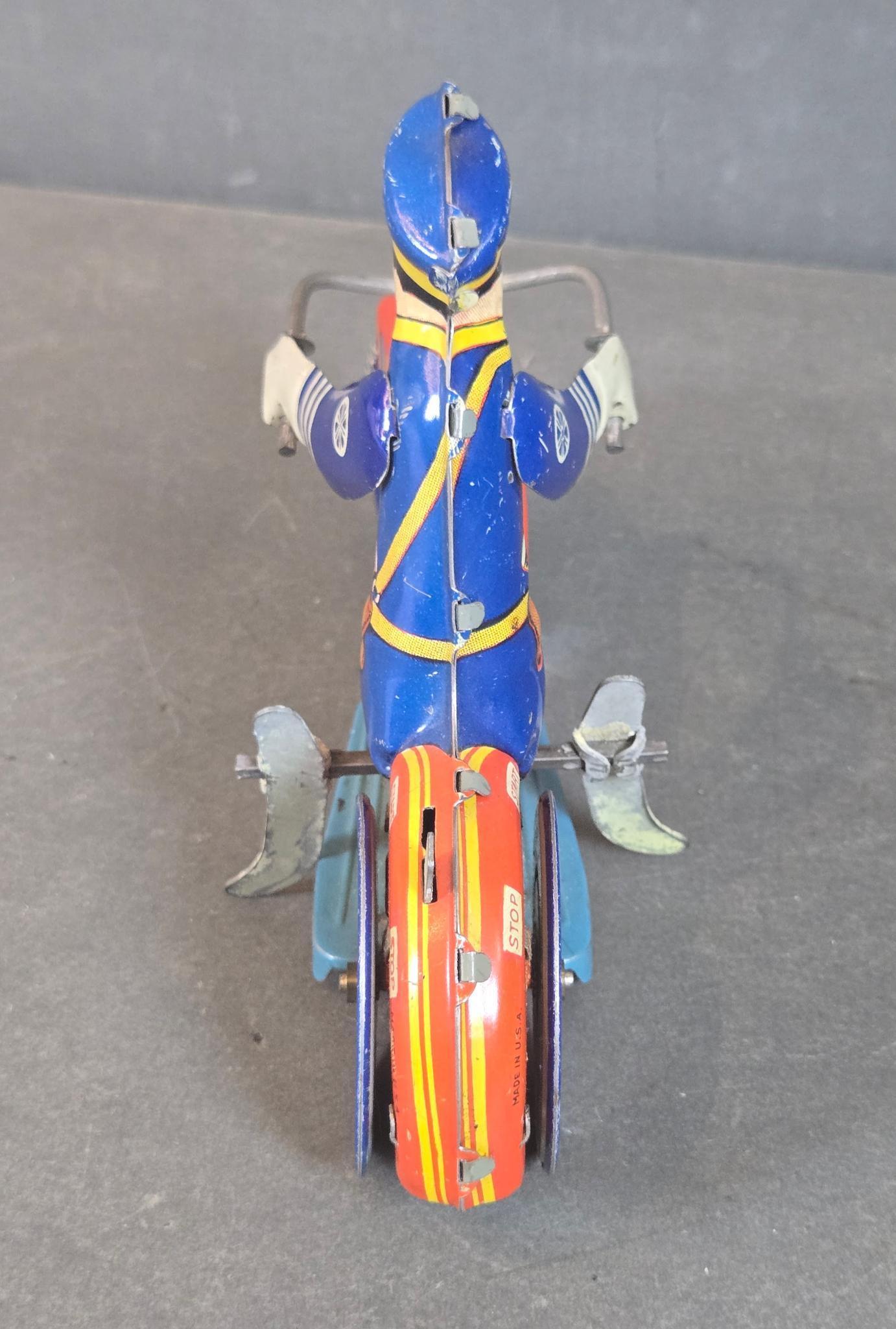 □１９６８年□Hans Clodhopper◇１８cm◇ Cop◇ Bonhams : Hans Coper Important tall bottle vase with disc, circa 1968