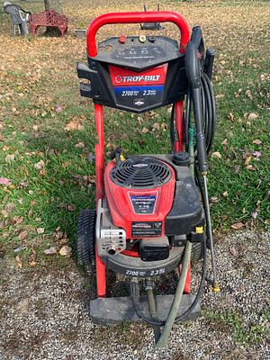 Lot 218 - Troy-Bilt 2700 PSI 2.3-Gallon-GPM Gas Pressure Washer | Burns ...