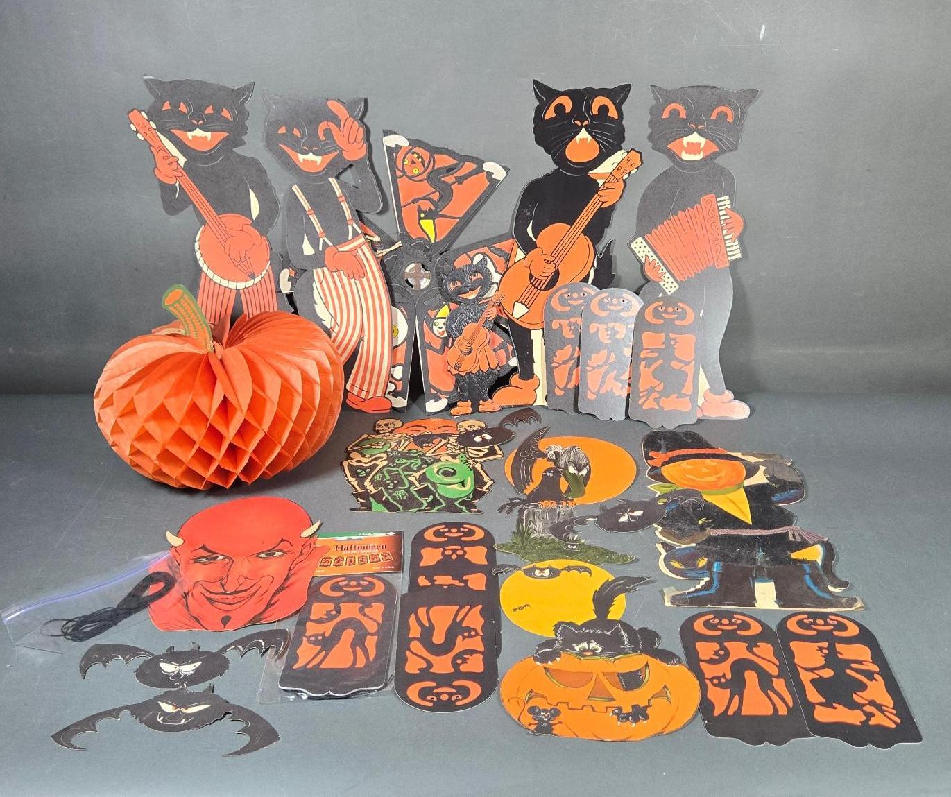 Beistle Lot 35654 - A Collection of Vintage Beistle and Other Halloween Die-Cut ...