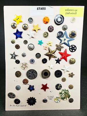 Lot 2153 - An Assortment of Vintage and Contemporary Star Motif Buttons ...