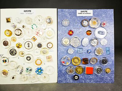 A Collection of Vintage Lucite and Acrylic Decorative Buttons. A collection of vintage 