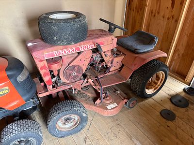 Vintage Wheel Horse Manual Garden Tractor with Mower Deck. This vintage Wheel Horse garden 