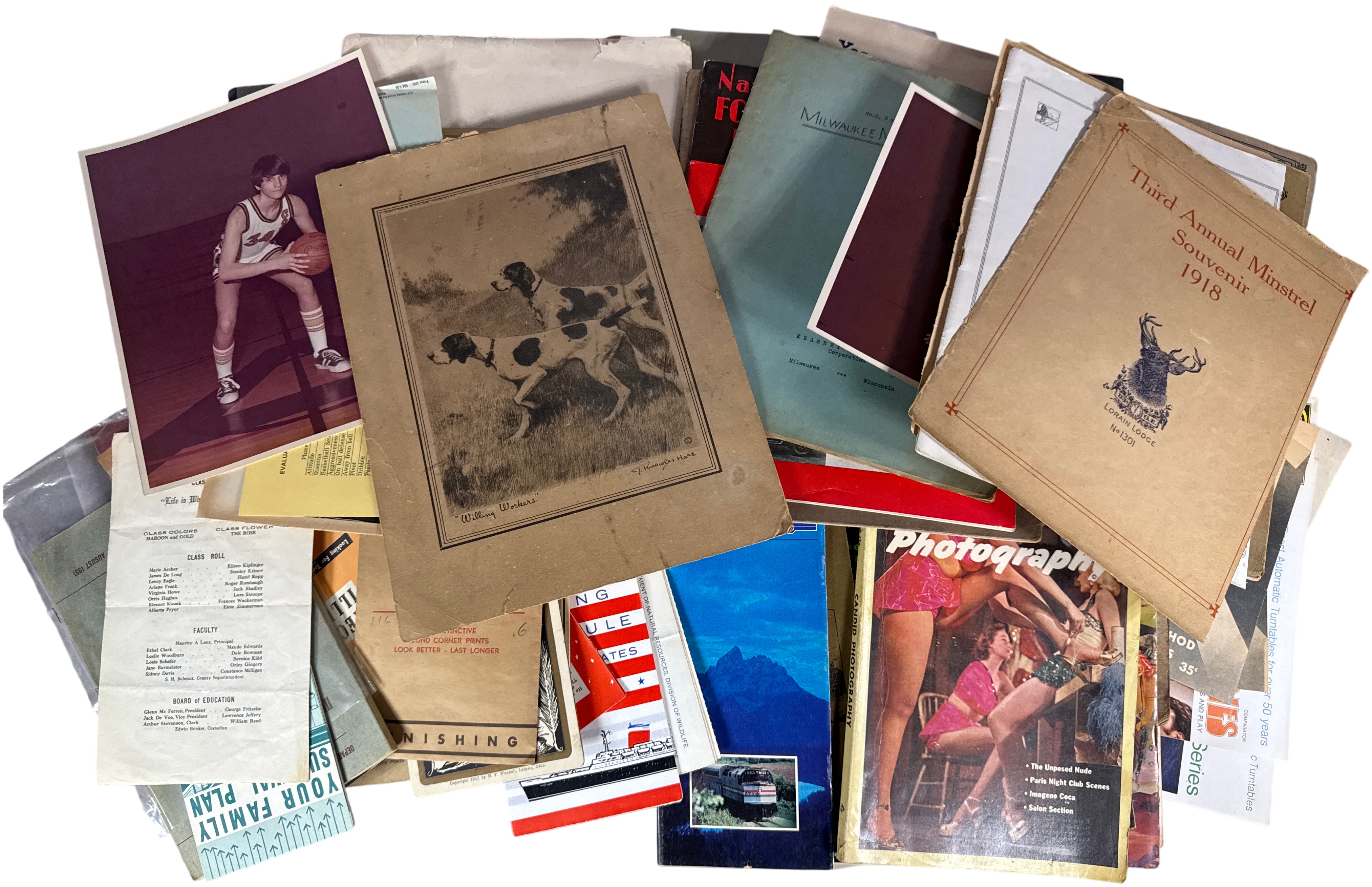 Lot 15722 - A Collection of Vintage Ephemera, Magazines, Technical ...