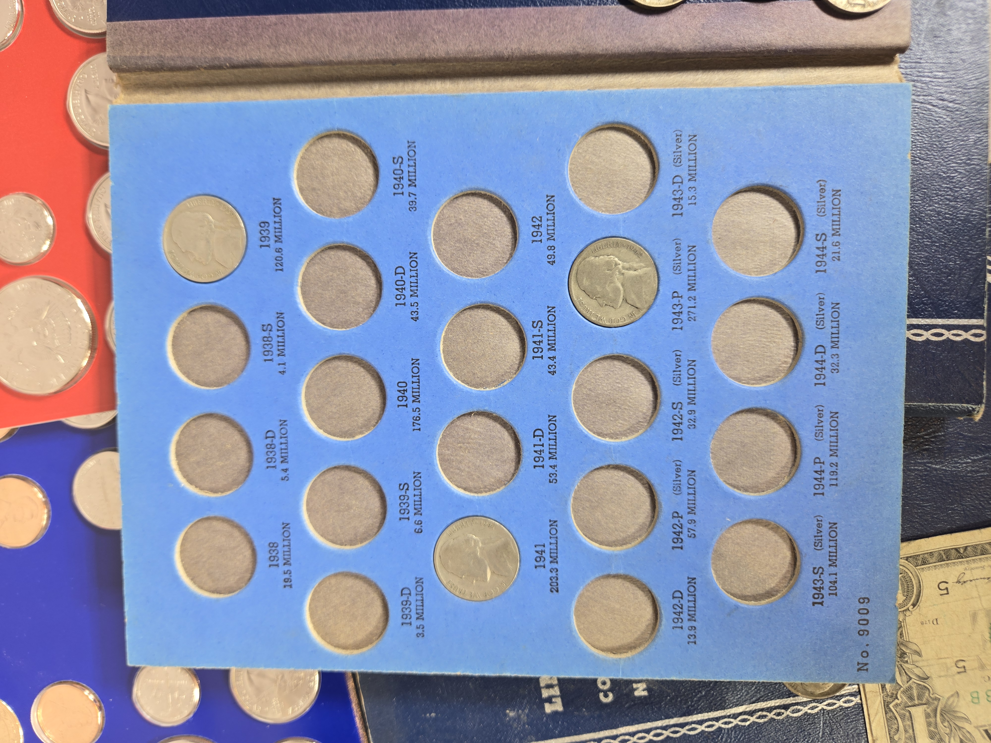 BANKNOTESコレクション① 22枚 Lot 21037 - A Collection of US Mint Sets, Coin Folders, and