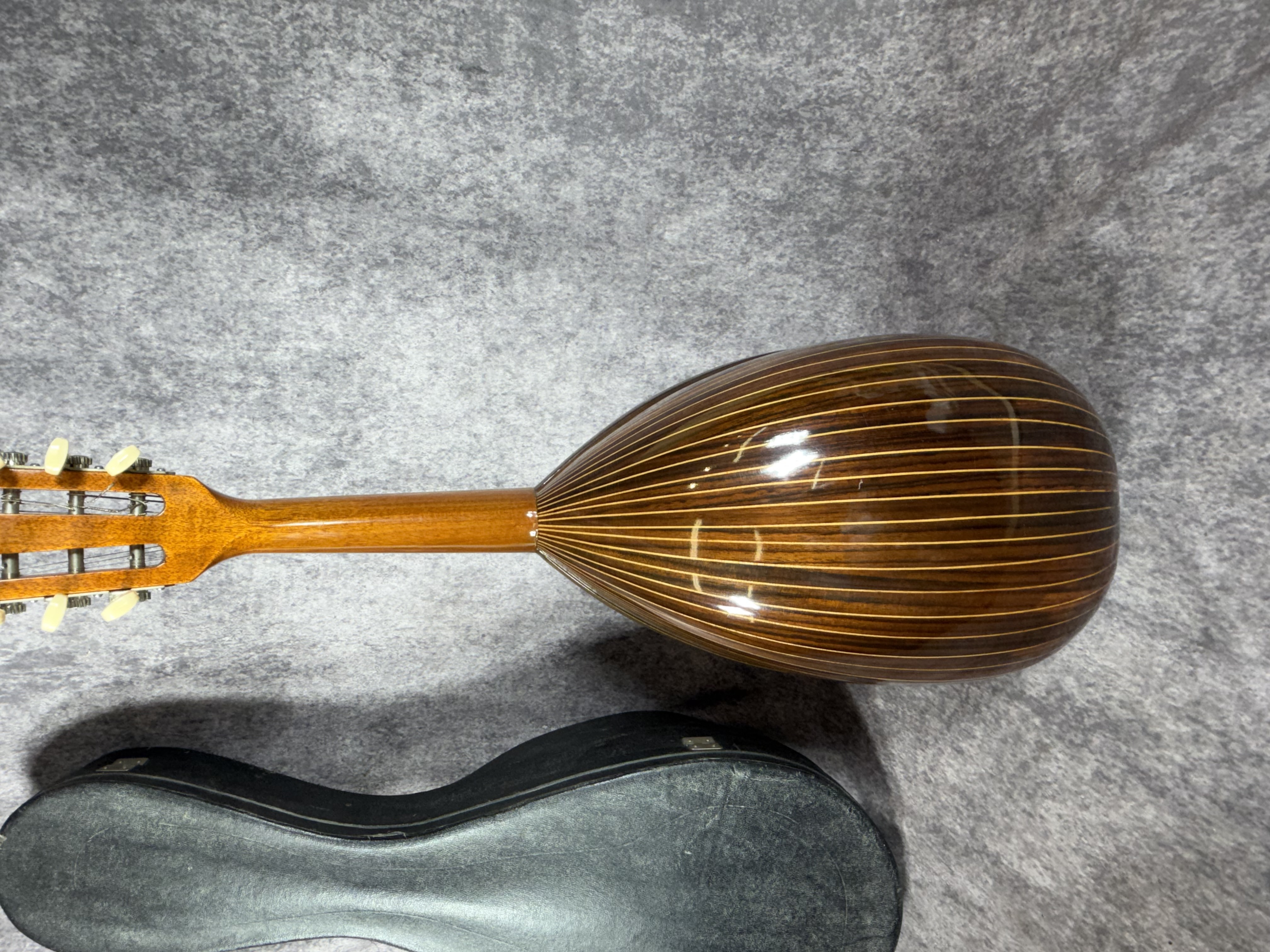 1970 Suzuki Violin Co. No. 230 Bowl-back Mandolin with Case