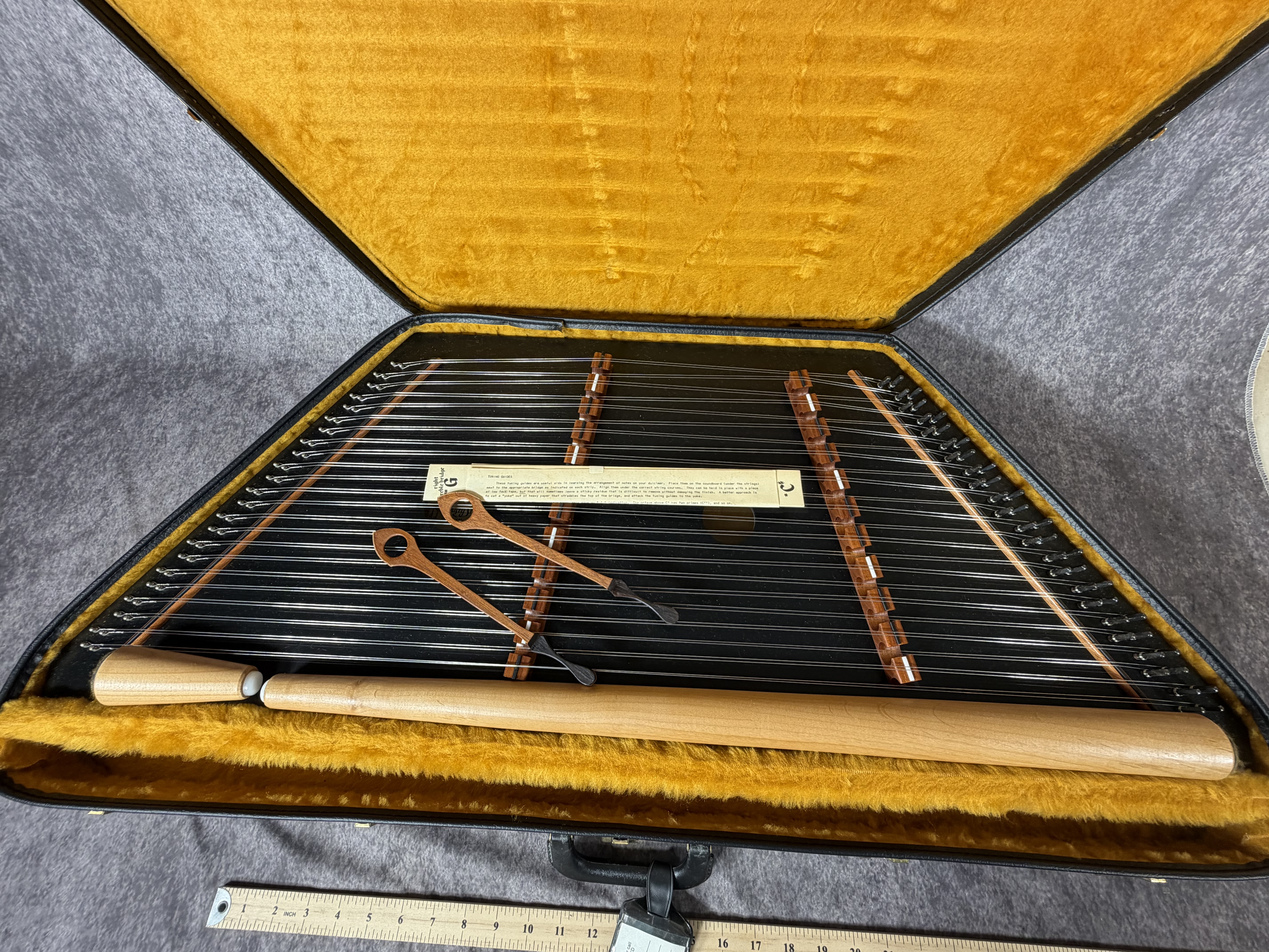 Dusty Strings Apprentice Hammered Dulcimer Serial 6224 Dated 1989