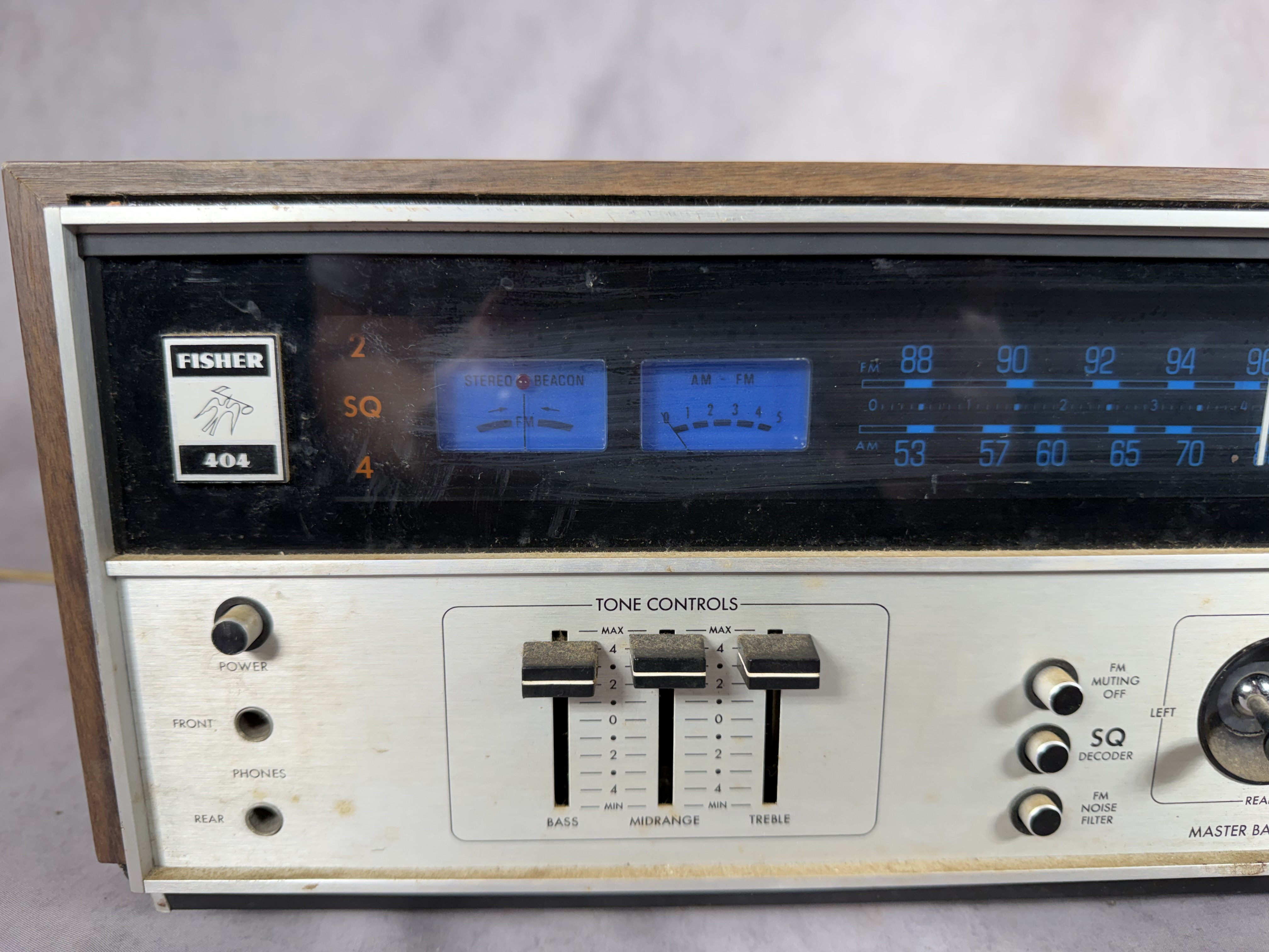 Fisher Model 404 Wide-Surround 2/4-Channel Convertible Stereo Receiver