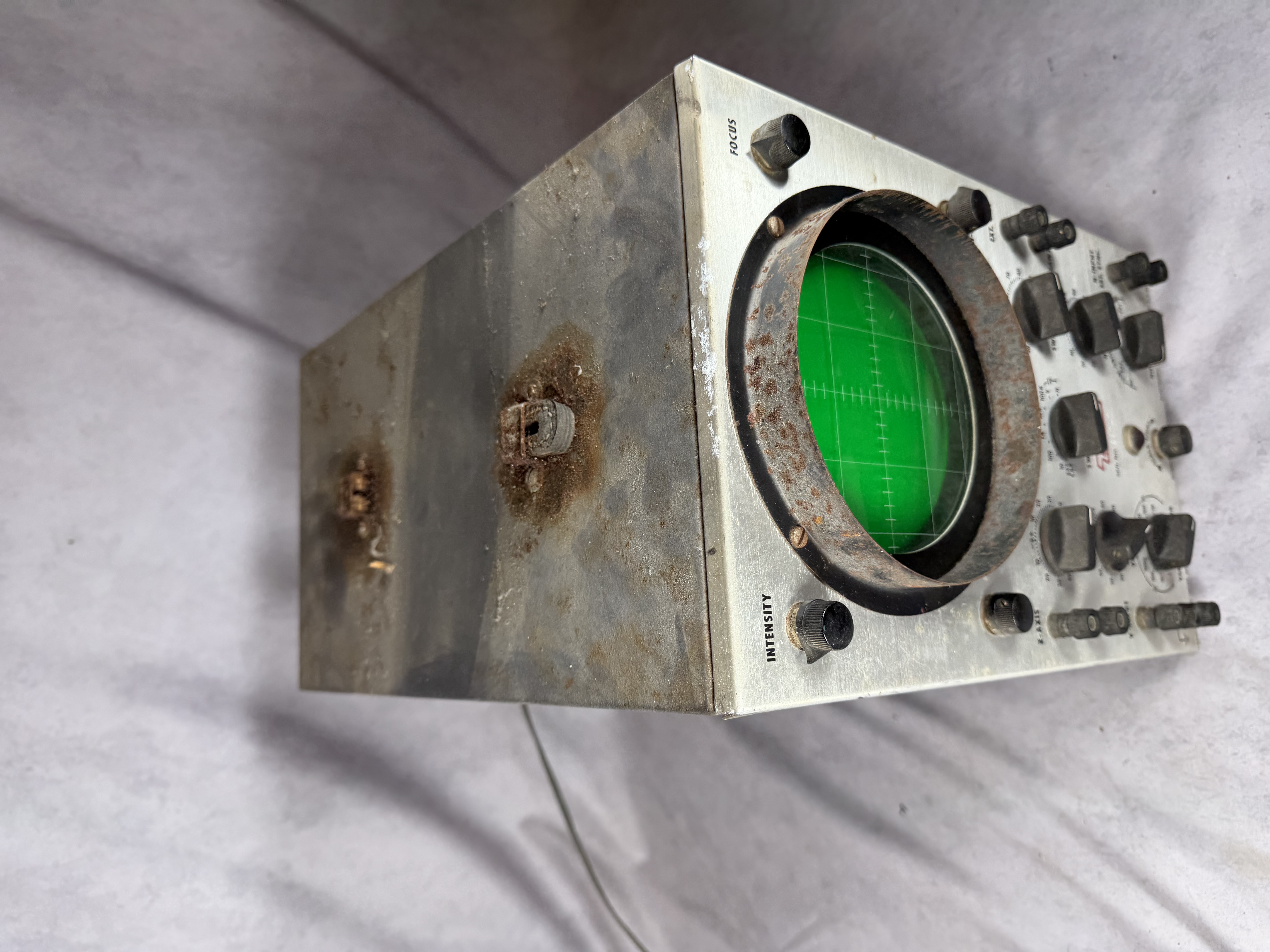 Vintage EICO Model 460 DC-Wide Band Oscilloscope