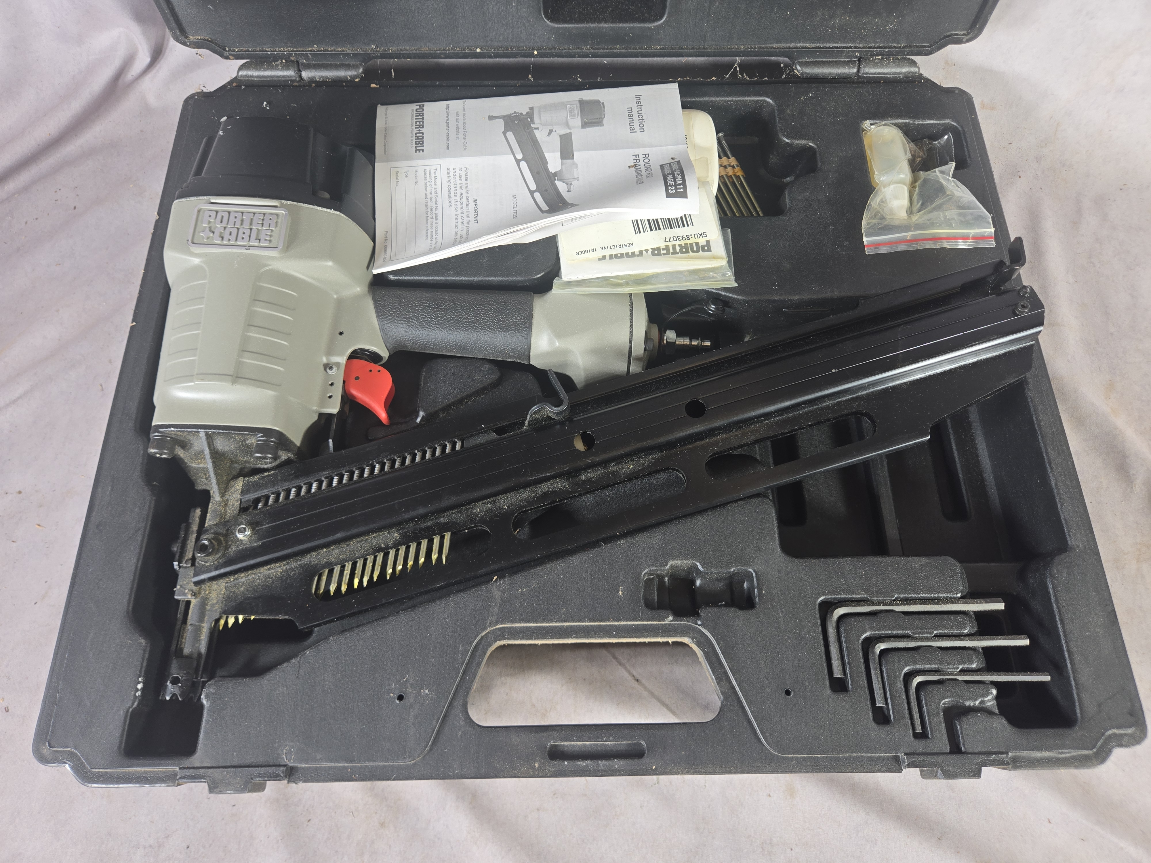 Porter-Cable FR350 Pneumatic Round Head Framing Nailer with Case and Accessories