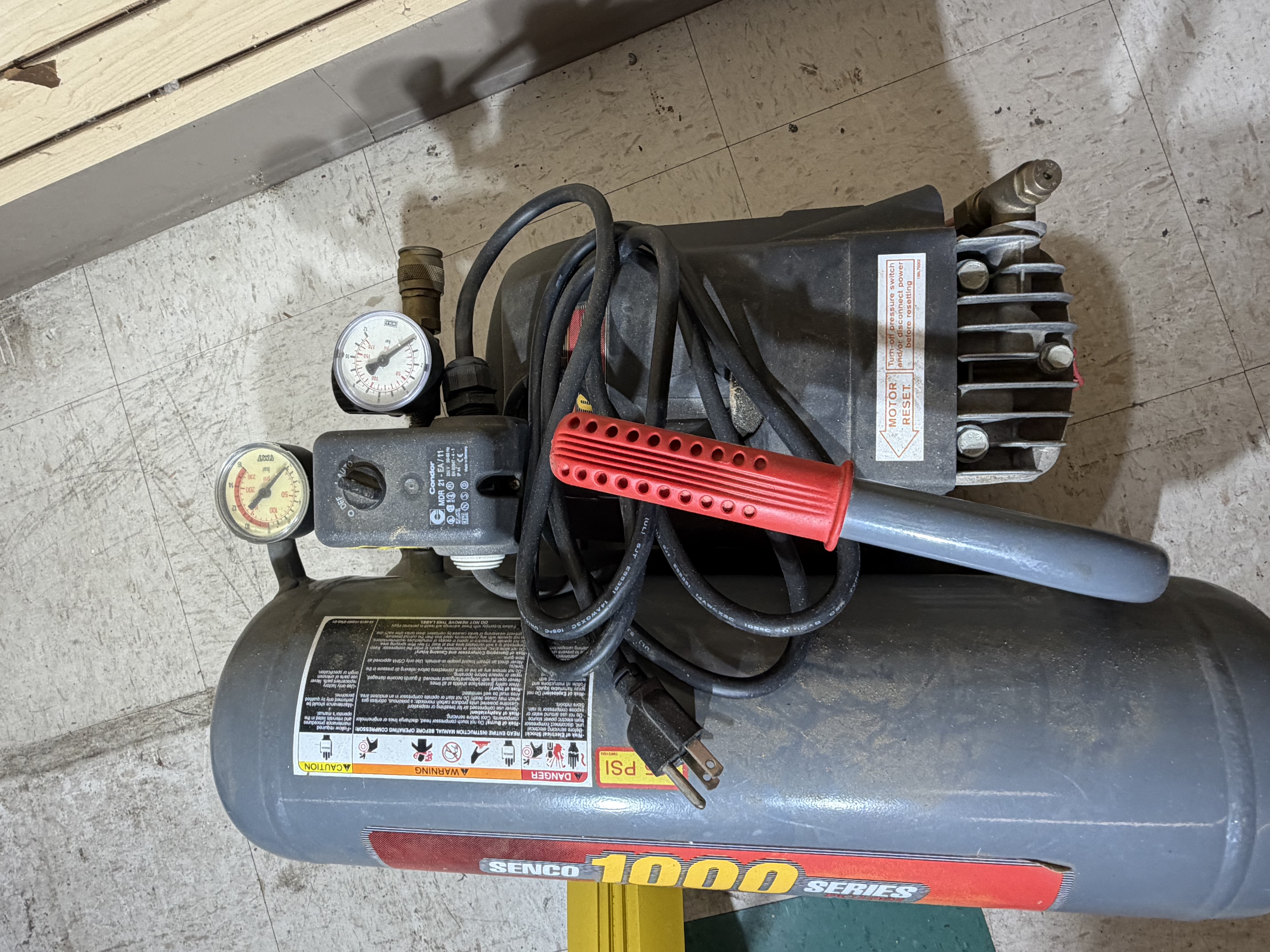 Senco 1000 Series PC1000 Portable Twin Stack Air Compressor