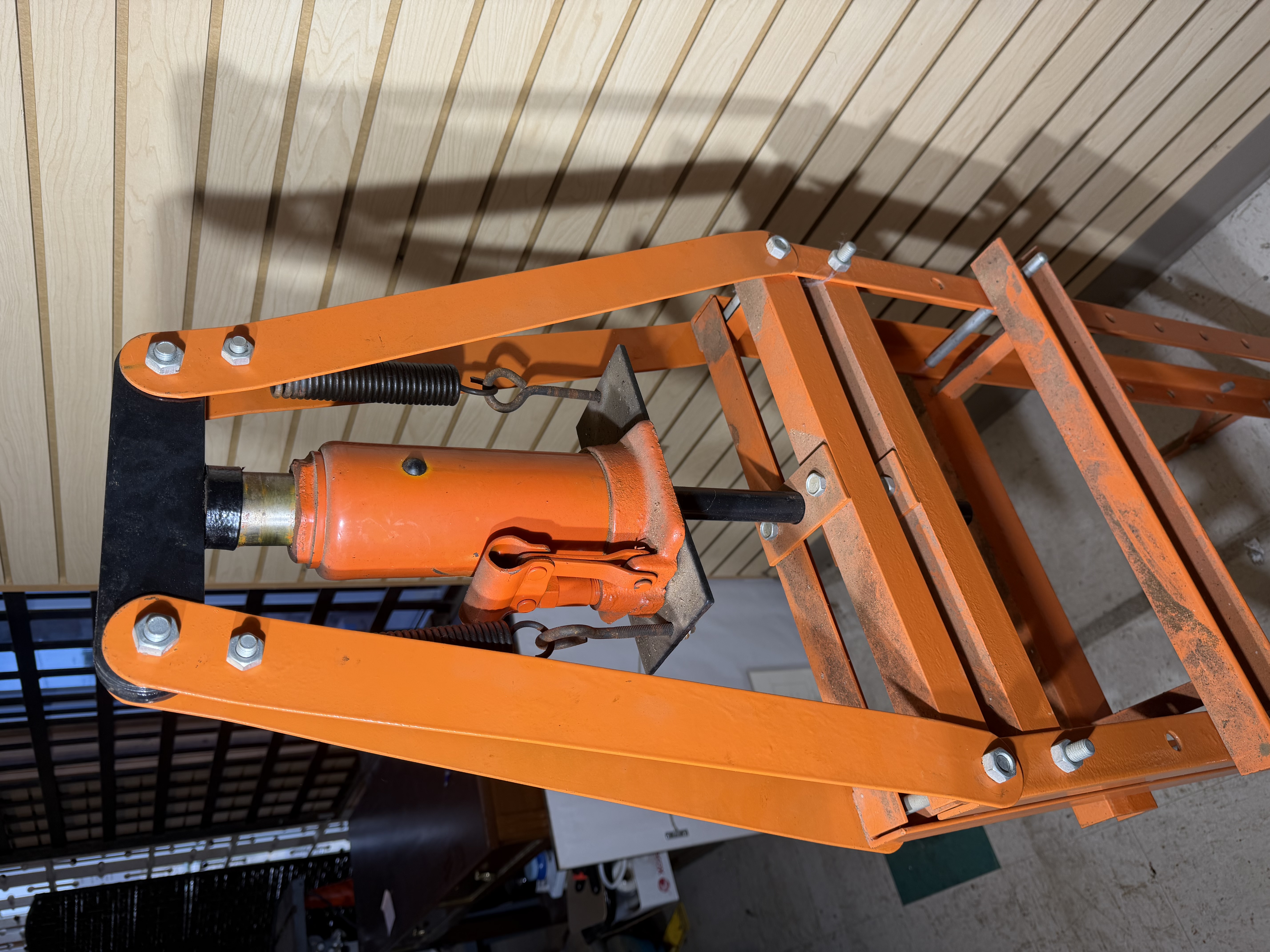 Central Hydraulics 12-Ton Shop Press Model S-1667