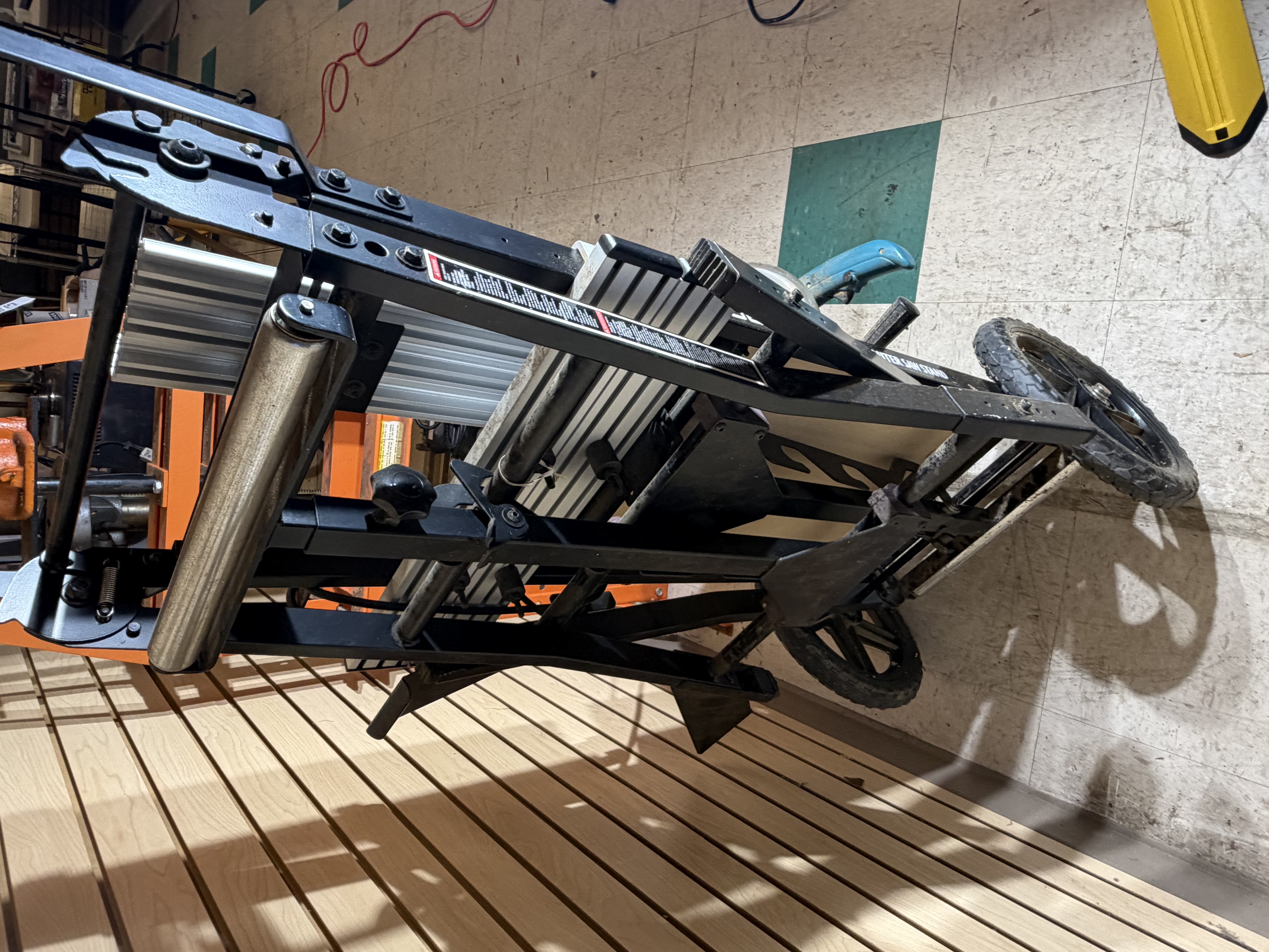 Makita Model LS1020 10-Inch Miter Saw on a Delta Universal Miter Saw Stand