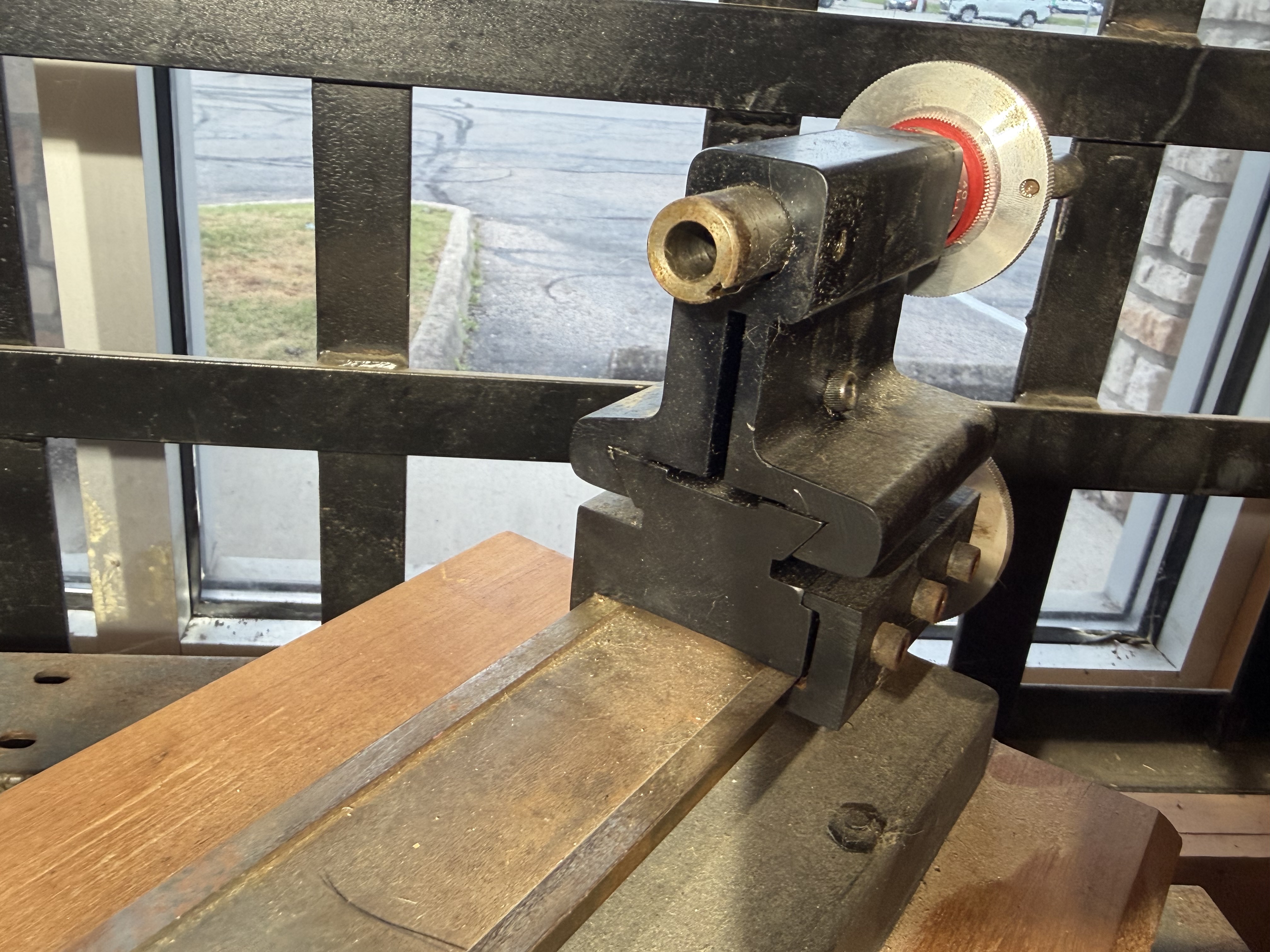 Sherline Model 4400 Precision Miniature Metal Lathe