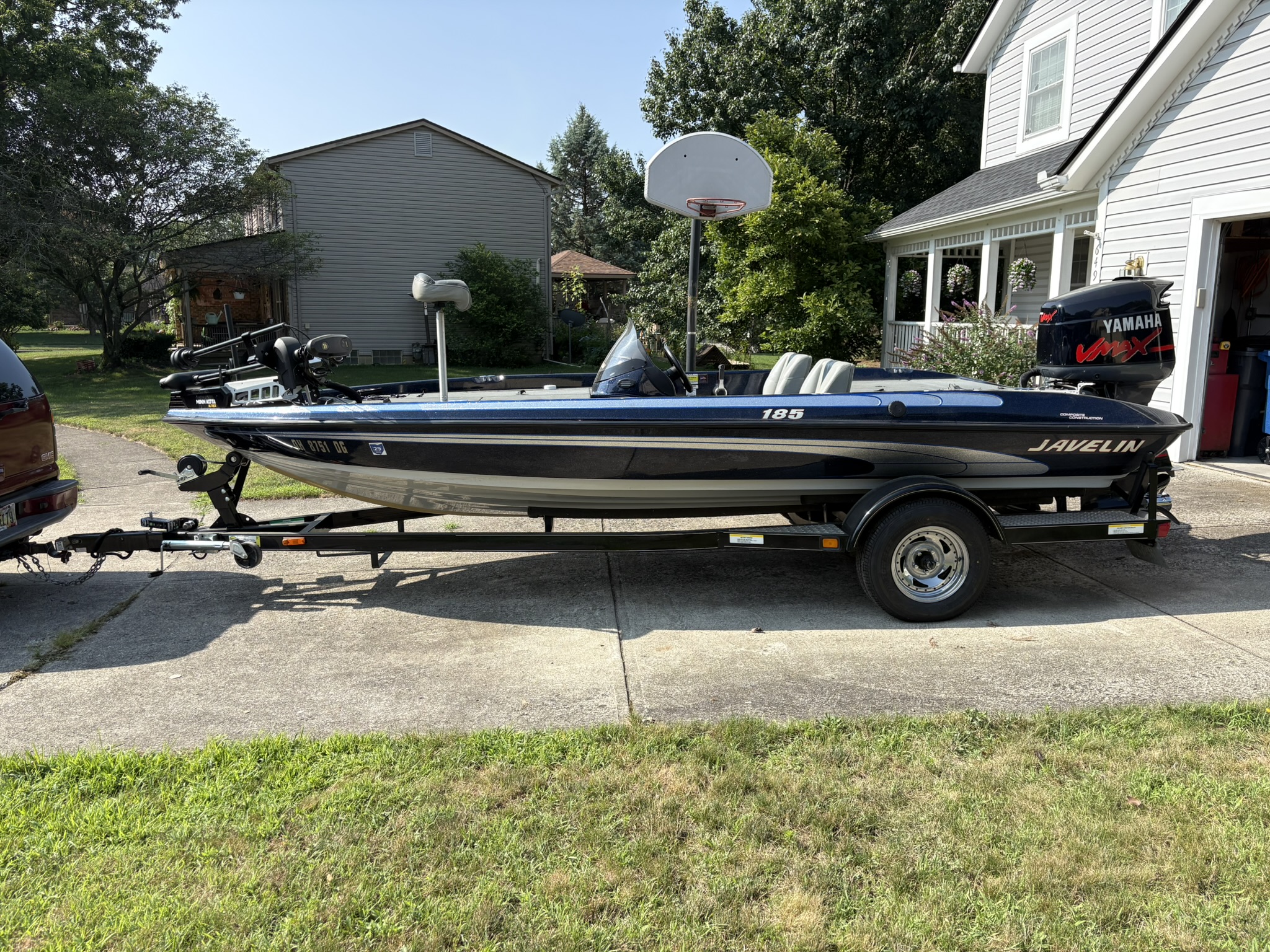 2002 Javelin 185 Bass Boat with 150 HP Yamaha Vmax Outboard and 2003 Javelin Trailer