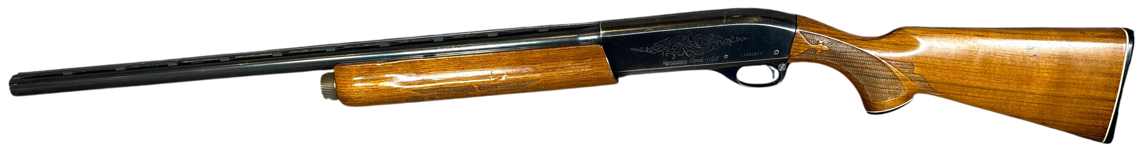 * Remington Model 1100 Semi-Automatic Shotgun 12 Gauge with 25 Inch Barrel
