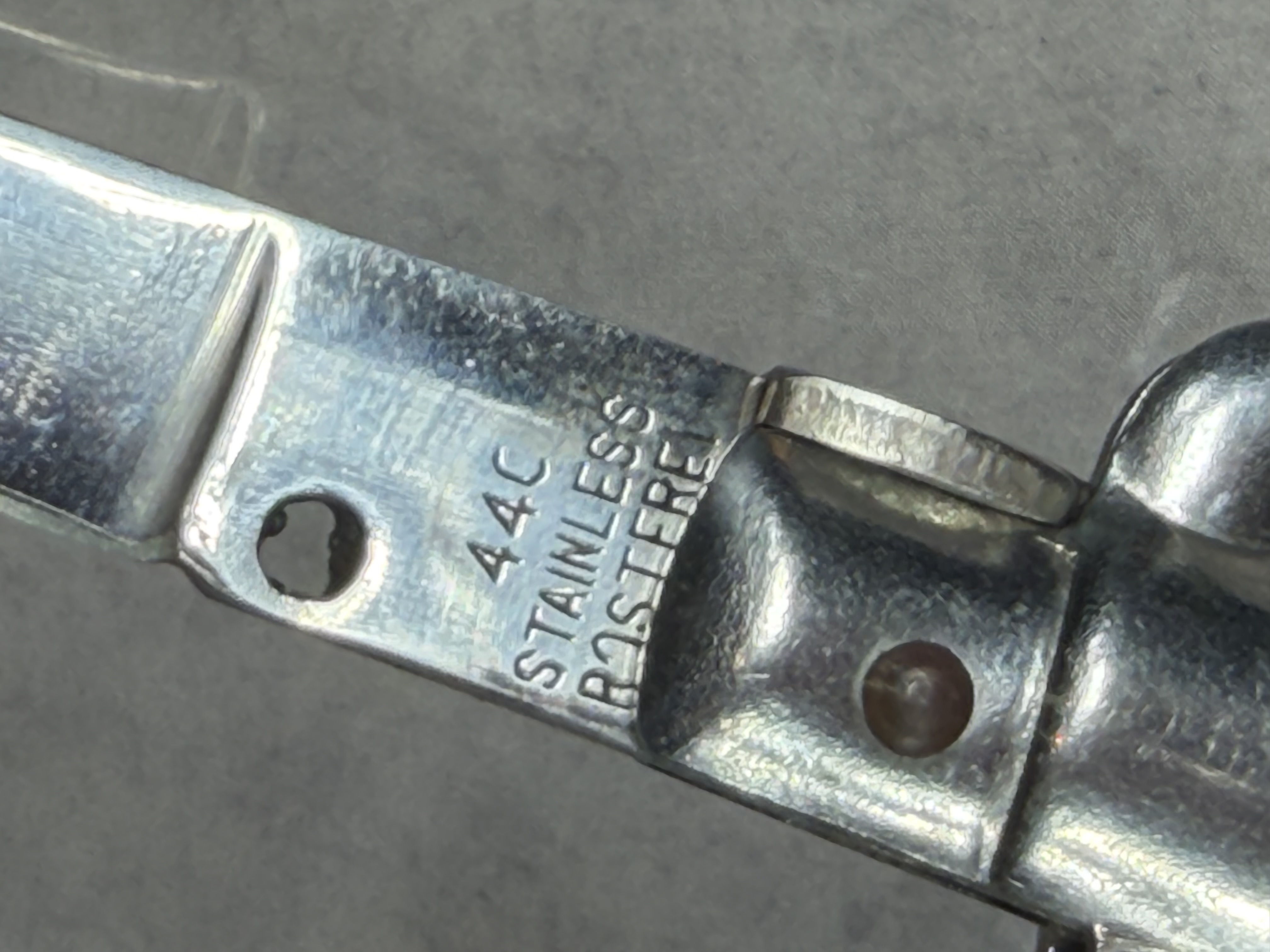 Italian Style Stiletto Switchblade with Marbled Synthetic Scales