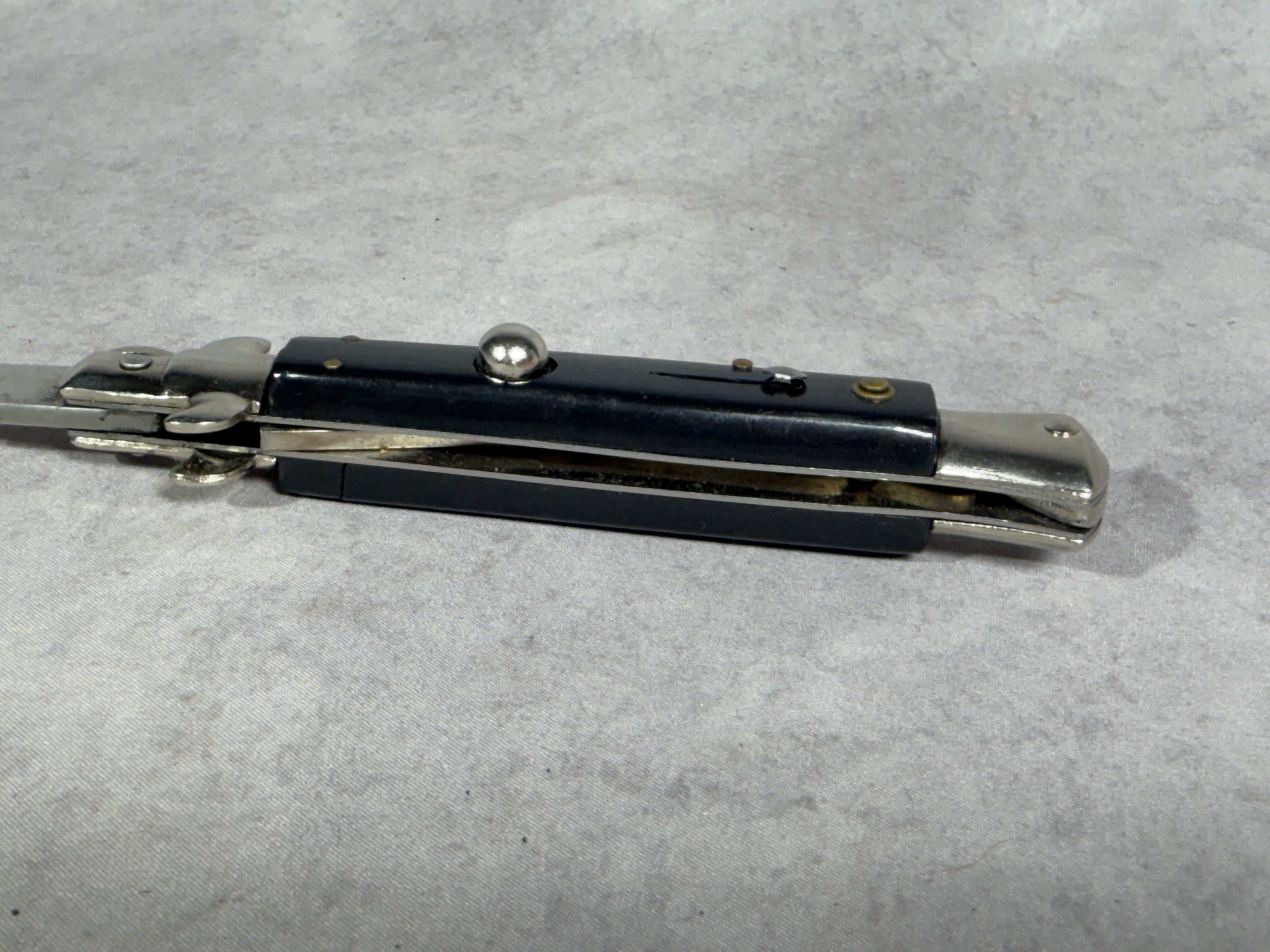 Italian Milano Stiletto Automatic Folding Pocket Knife