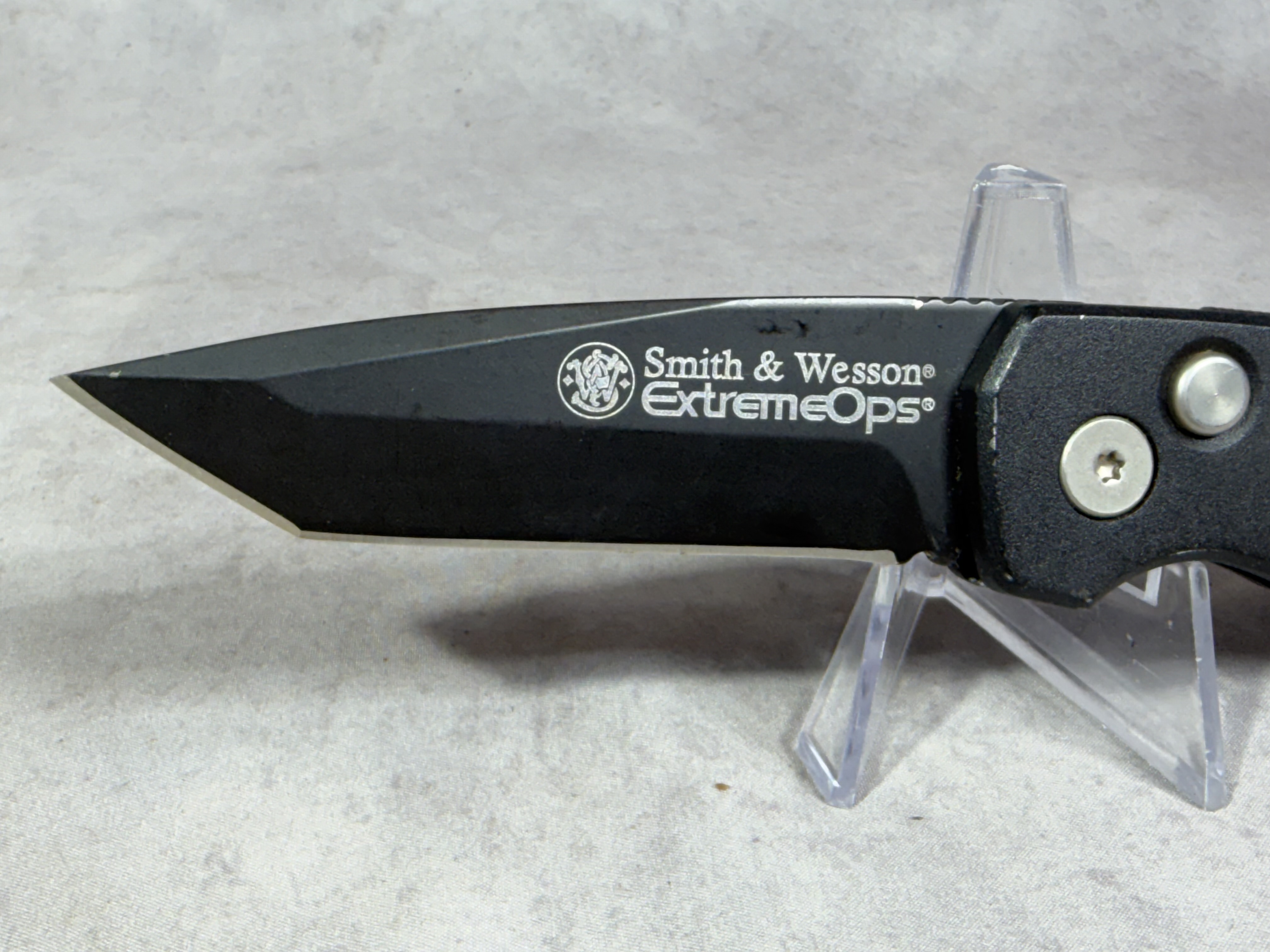 Smith & Wesson Extreme Ops Performance Automatic Tanto Folding Knife