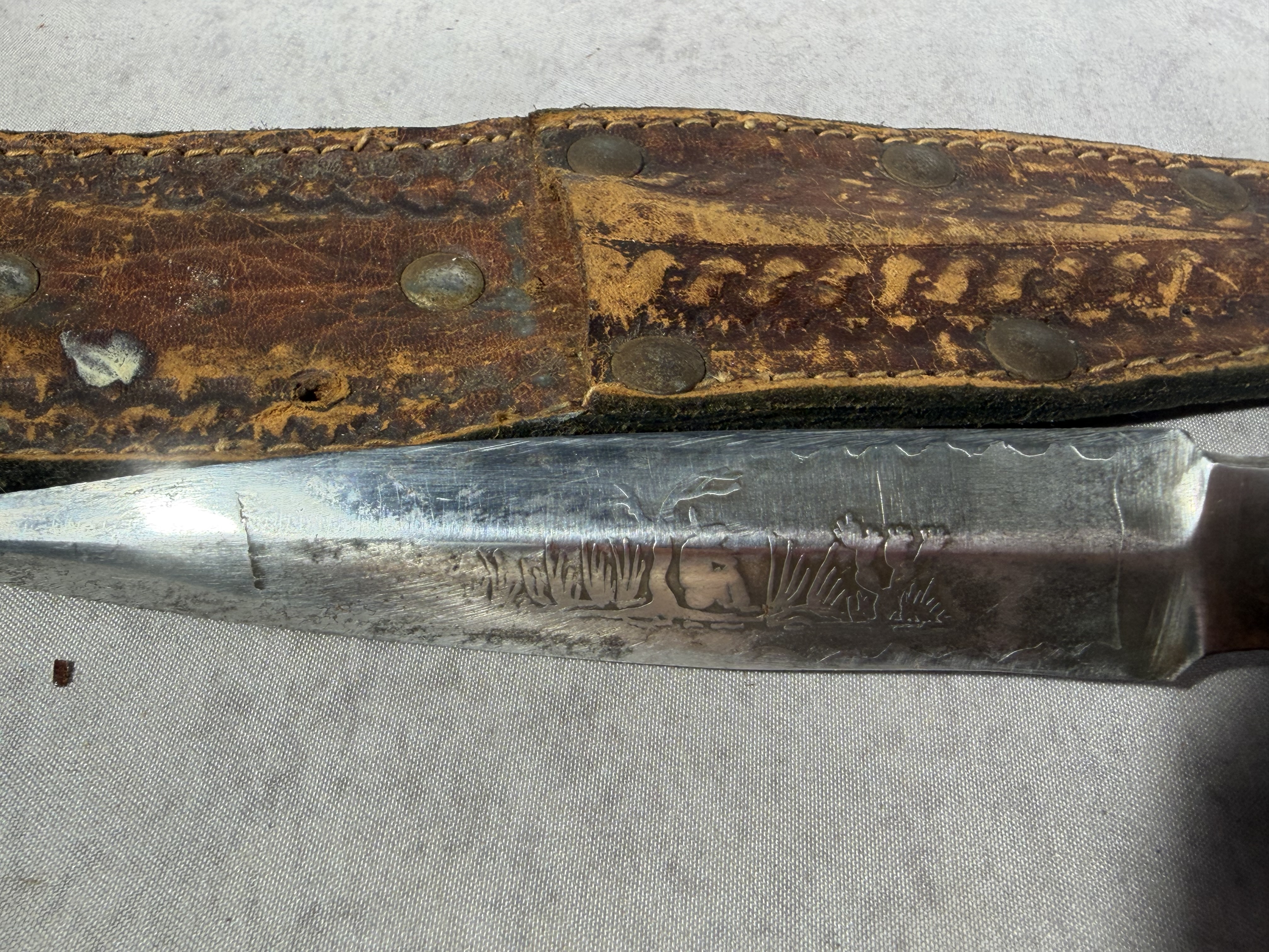 Vintage Mexican Eagle Head Pommel Souvenir Dagger with Leather Sheath