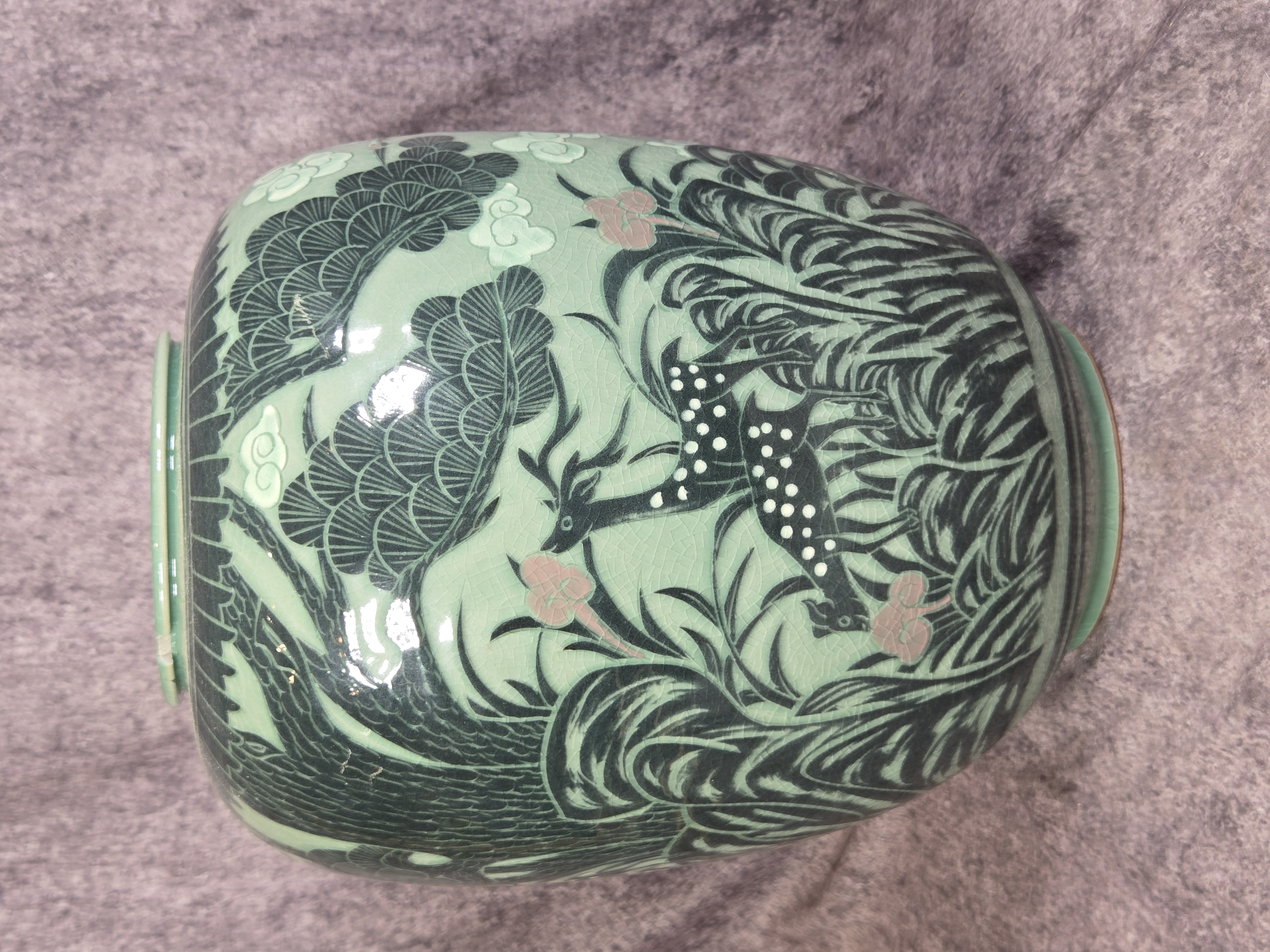 Tonggok Studio Korean Inlaid Celadon Sipjangsaeng Storage Jar