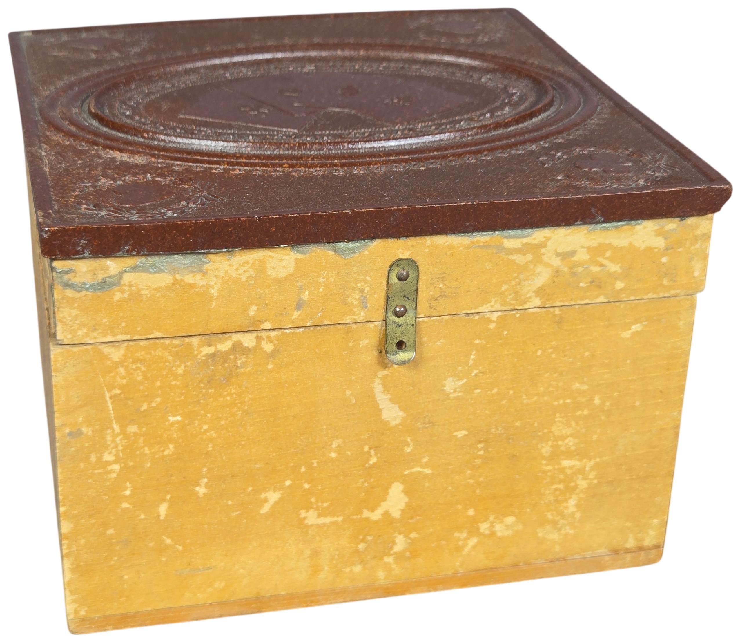 Antique Montgomery Ward Wooden Collar Box with Gutta Percha Lid