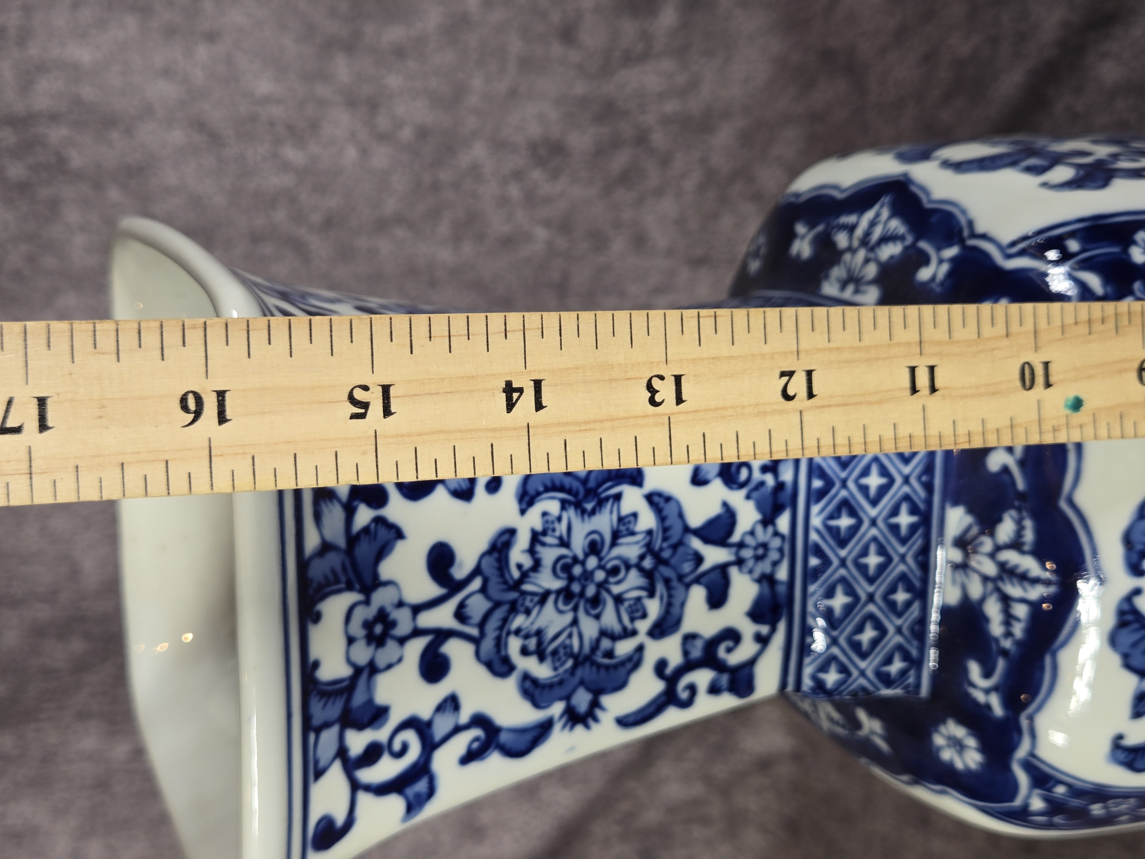 Chinese Blue and White Porcelain Square Chinoiserie Vase