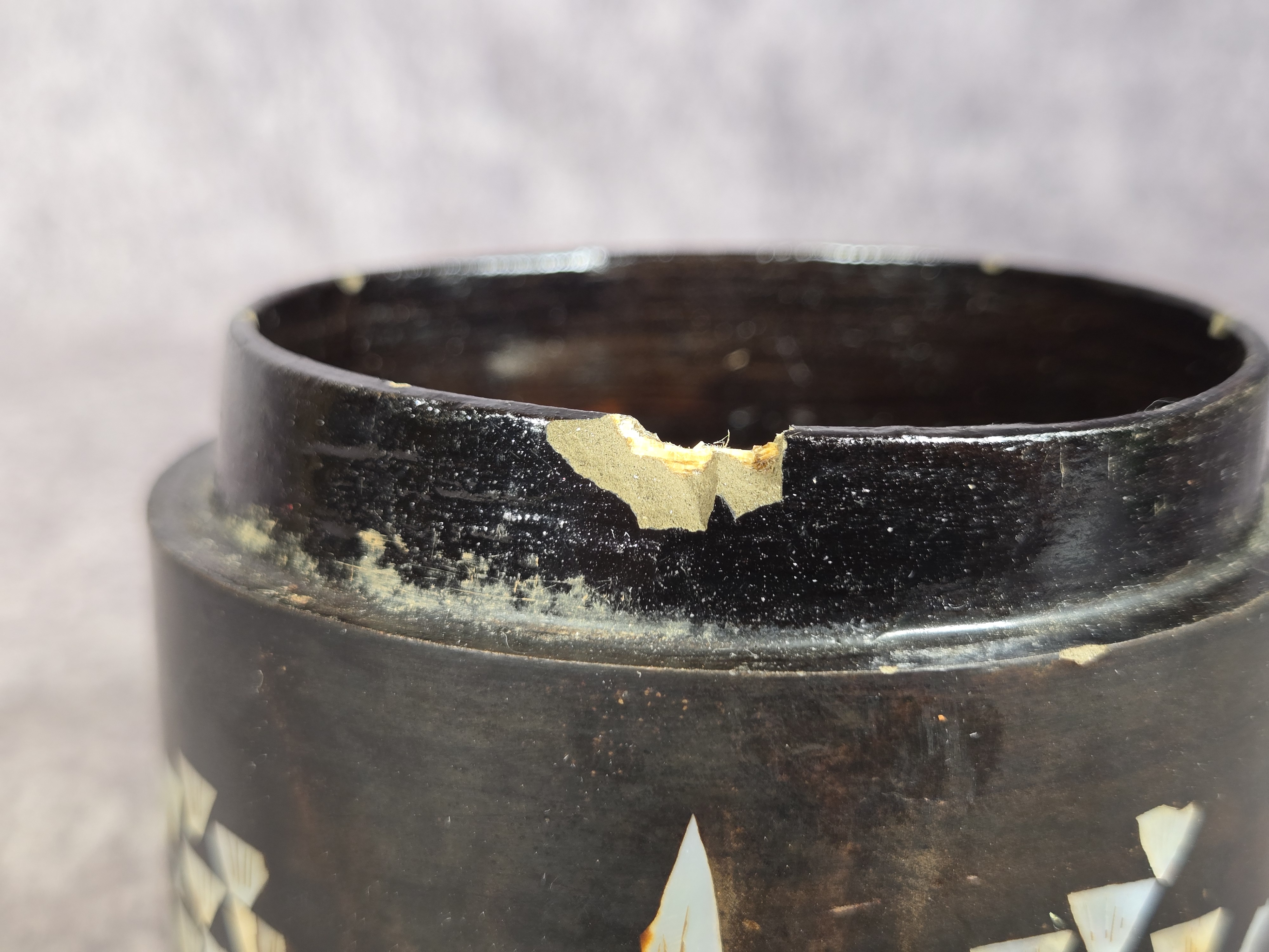 Republic Period Chinese Laque Burgaute Mother of Pearl Inlaid Lacquer Box