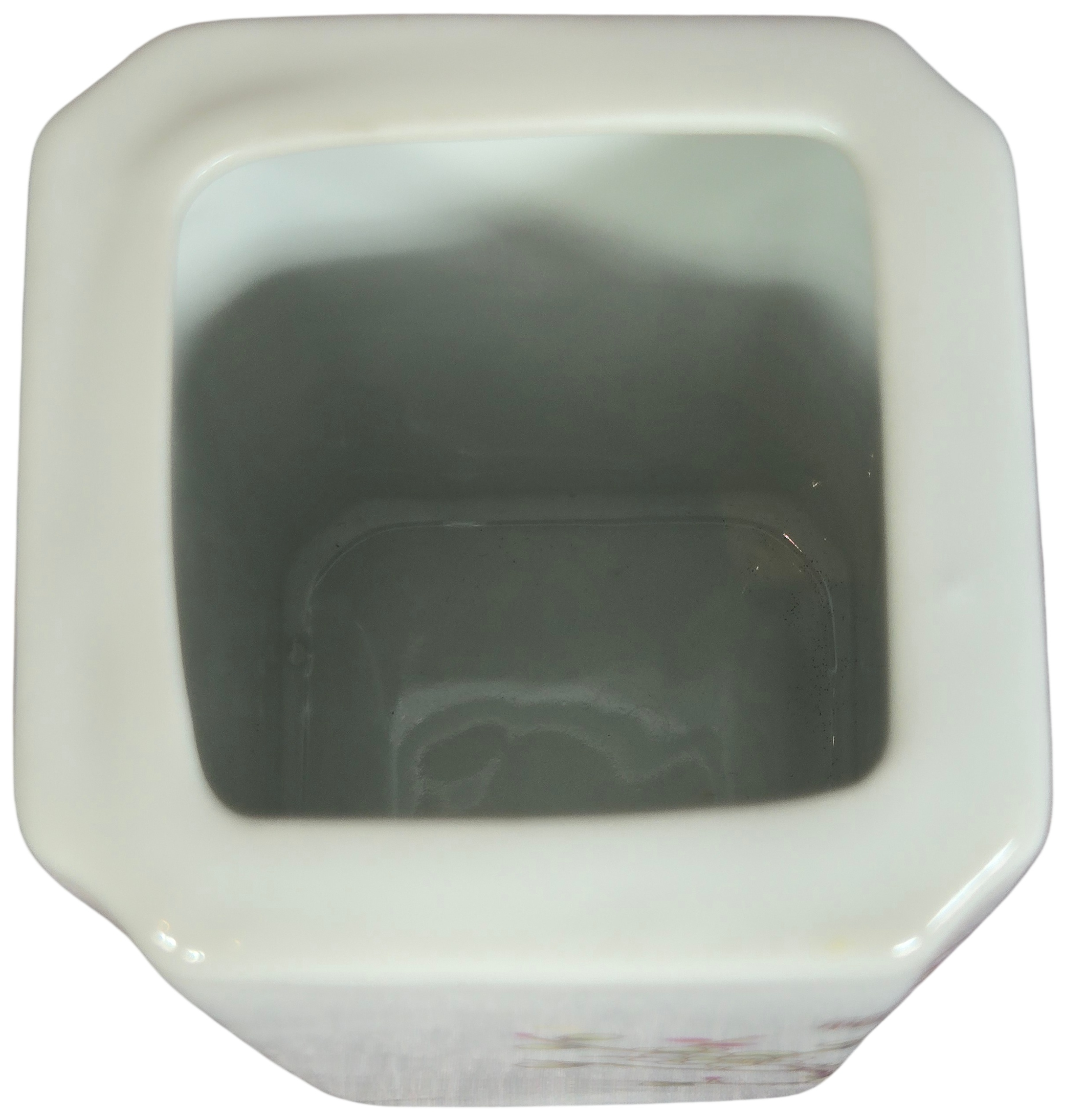 Chinese Famille Rose Porcelain Rectangular Brush Pot with Bird and Plum Blossom Decoration