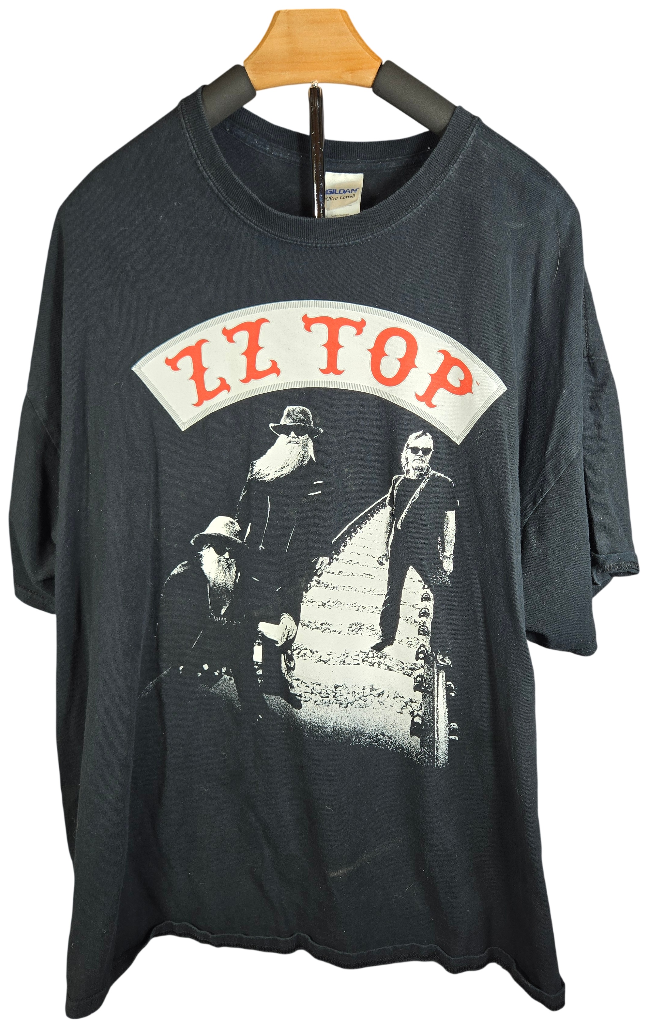 One Gildan Cotton ZZ Top 2016 Tour T-Shirt Size 2XL