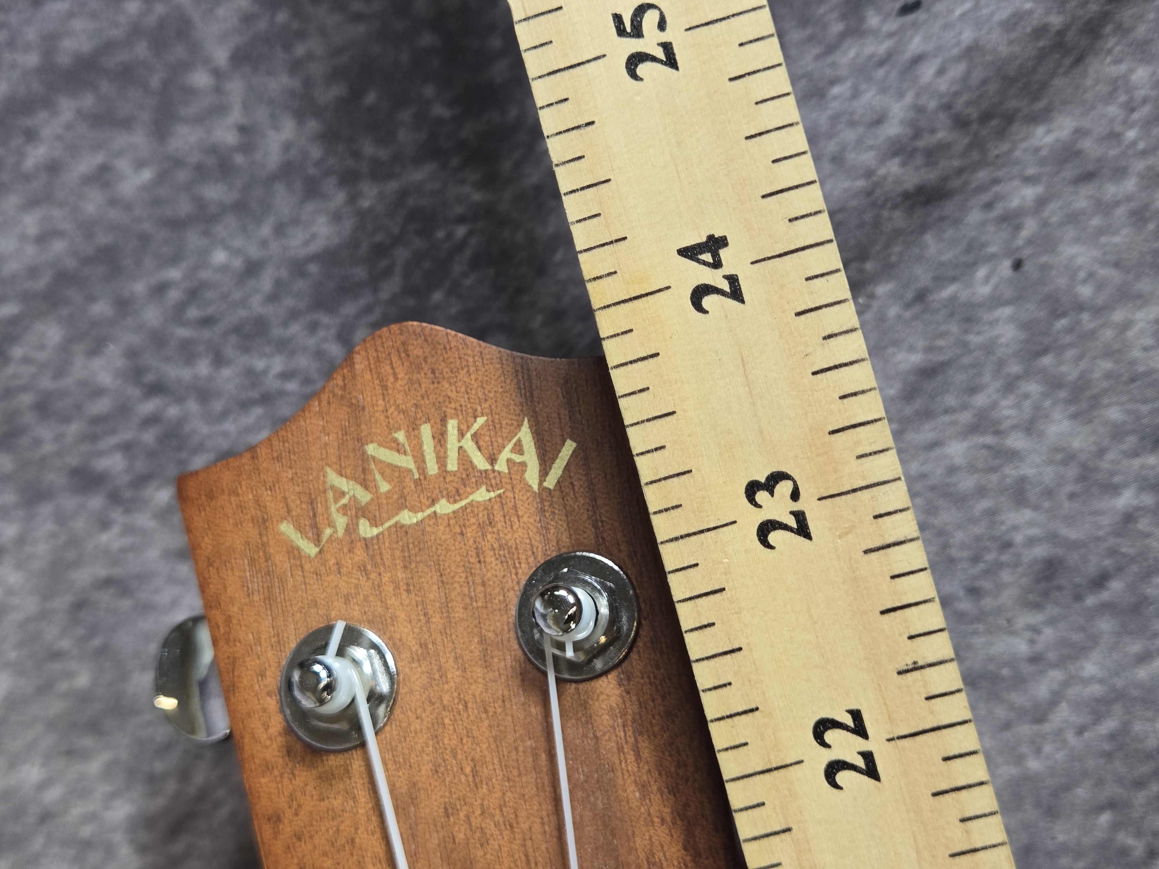 Lanikai Model LU-21C Mahogany Concert Ukulele with Case