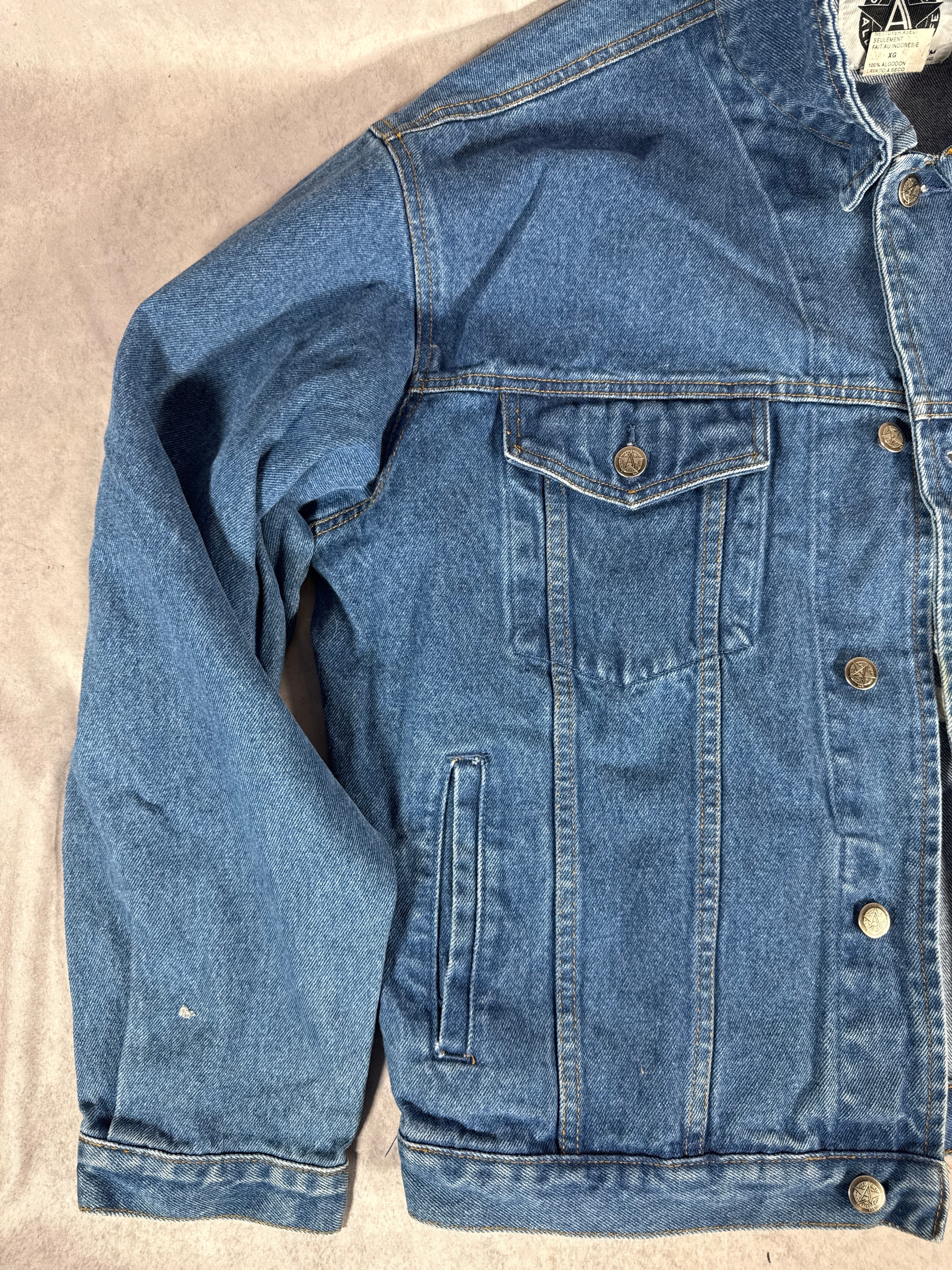 Vintage Official All Star Cafe Honolulu Denim Jacket
