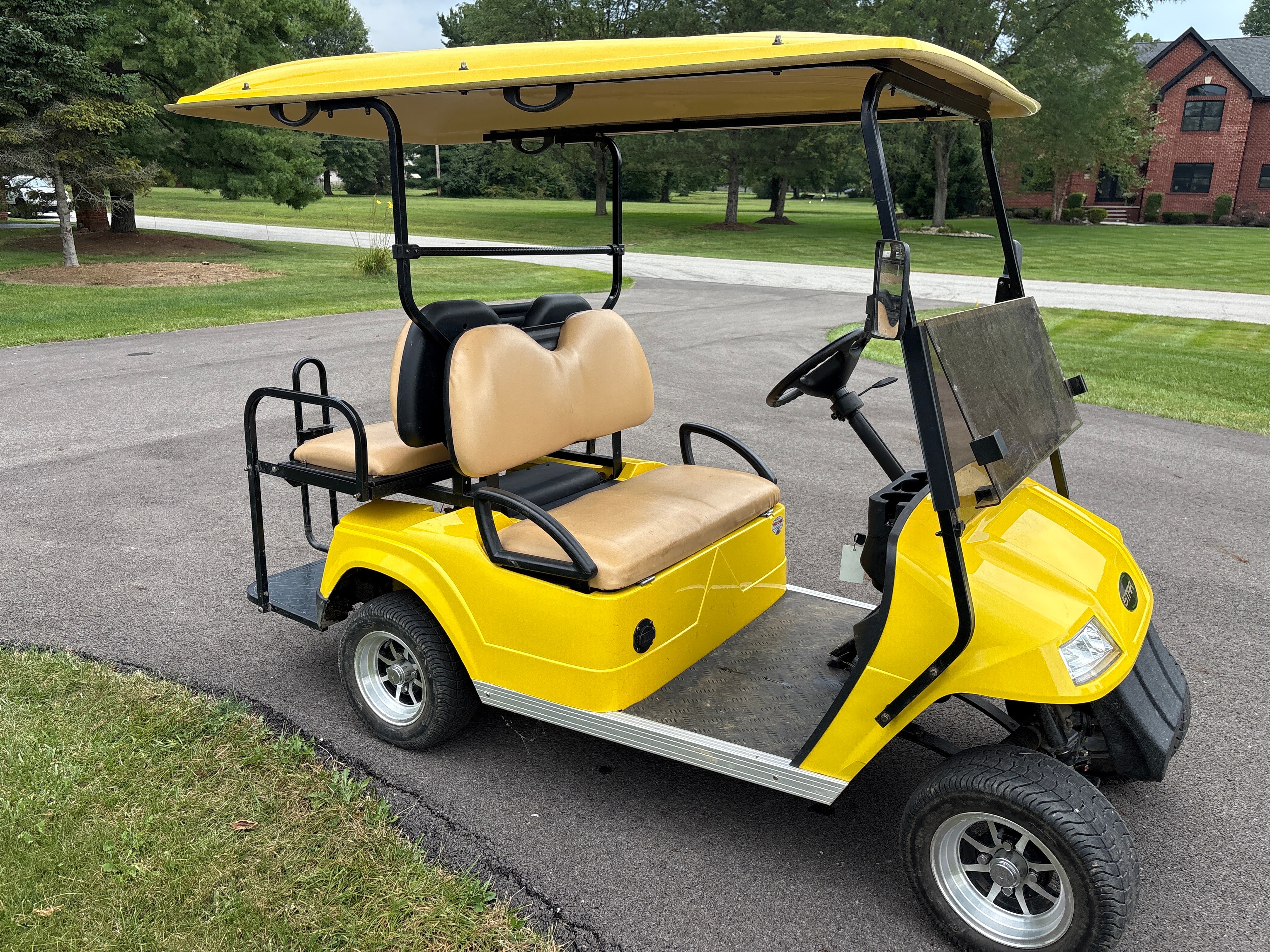 Star EV Electric Four-Passenger Golf Cart