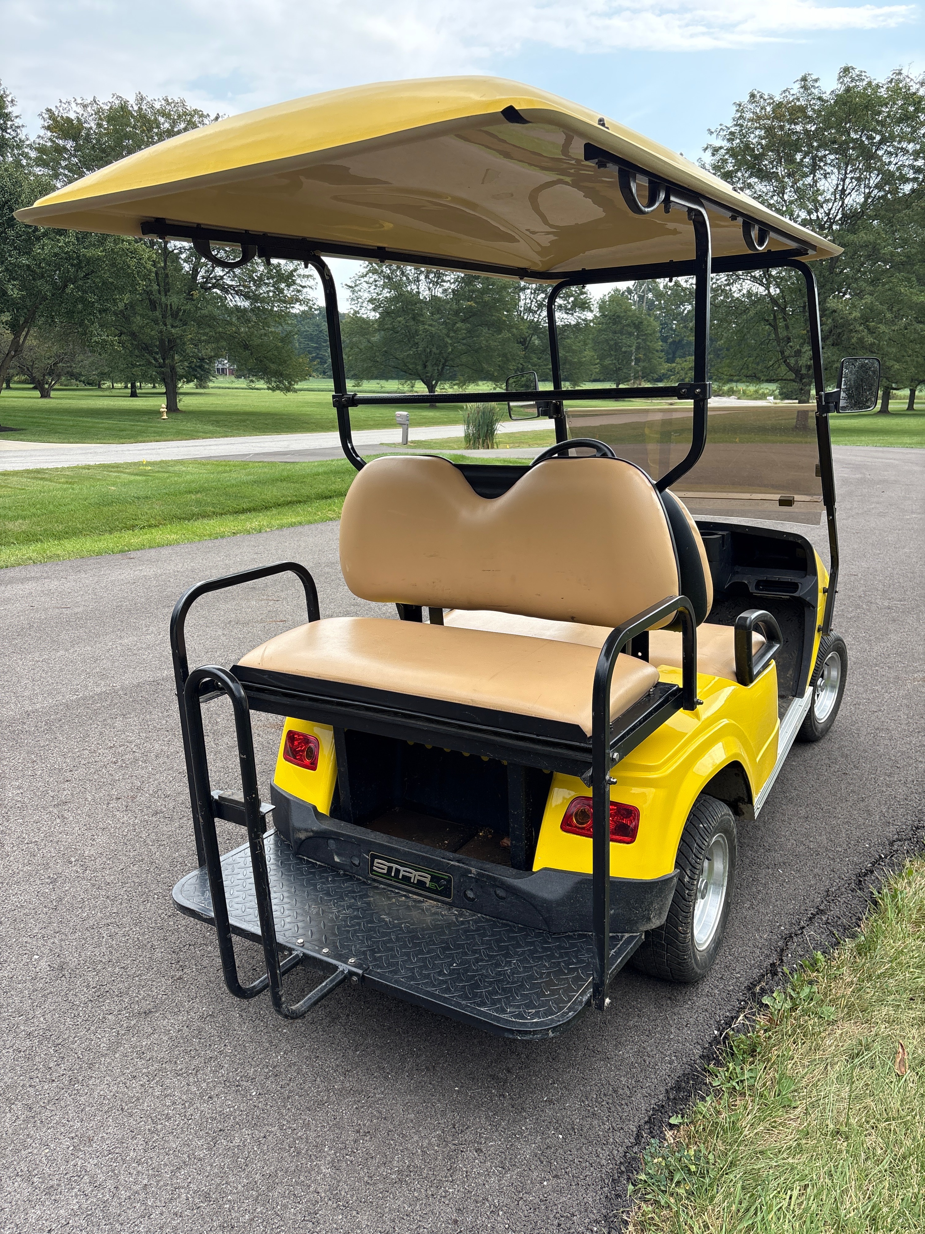Star EV Electric Four-Passenger Golf Cart
