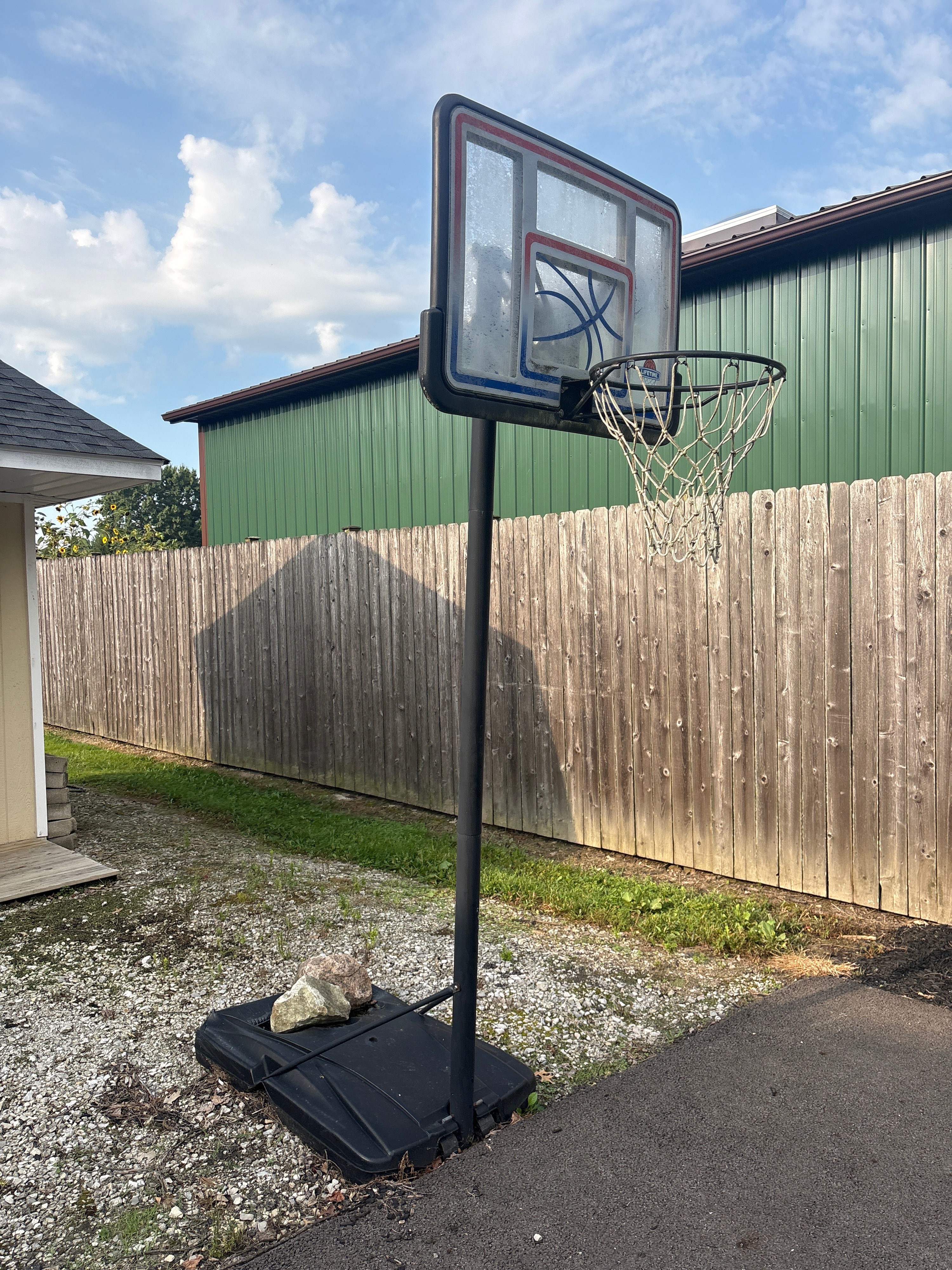 Lifetime Portable Adjustable Basketball Hoop System
