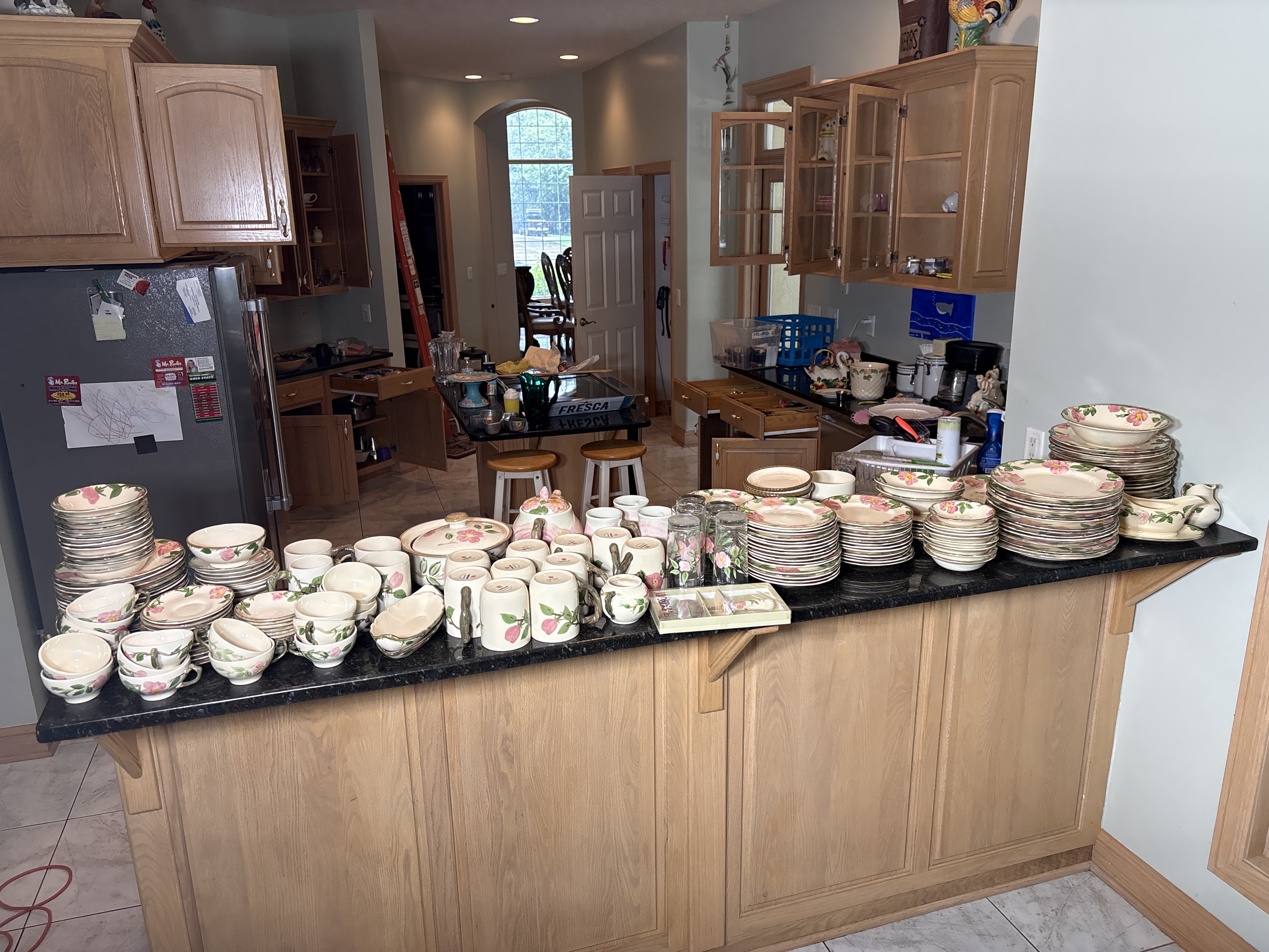 A Large Collection of Franciscan Desert Rose Earthenware Tableware and Glassware