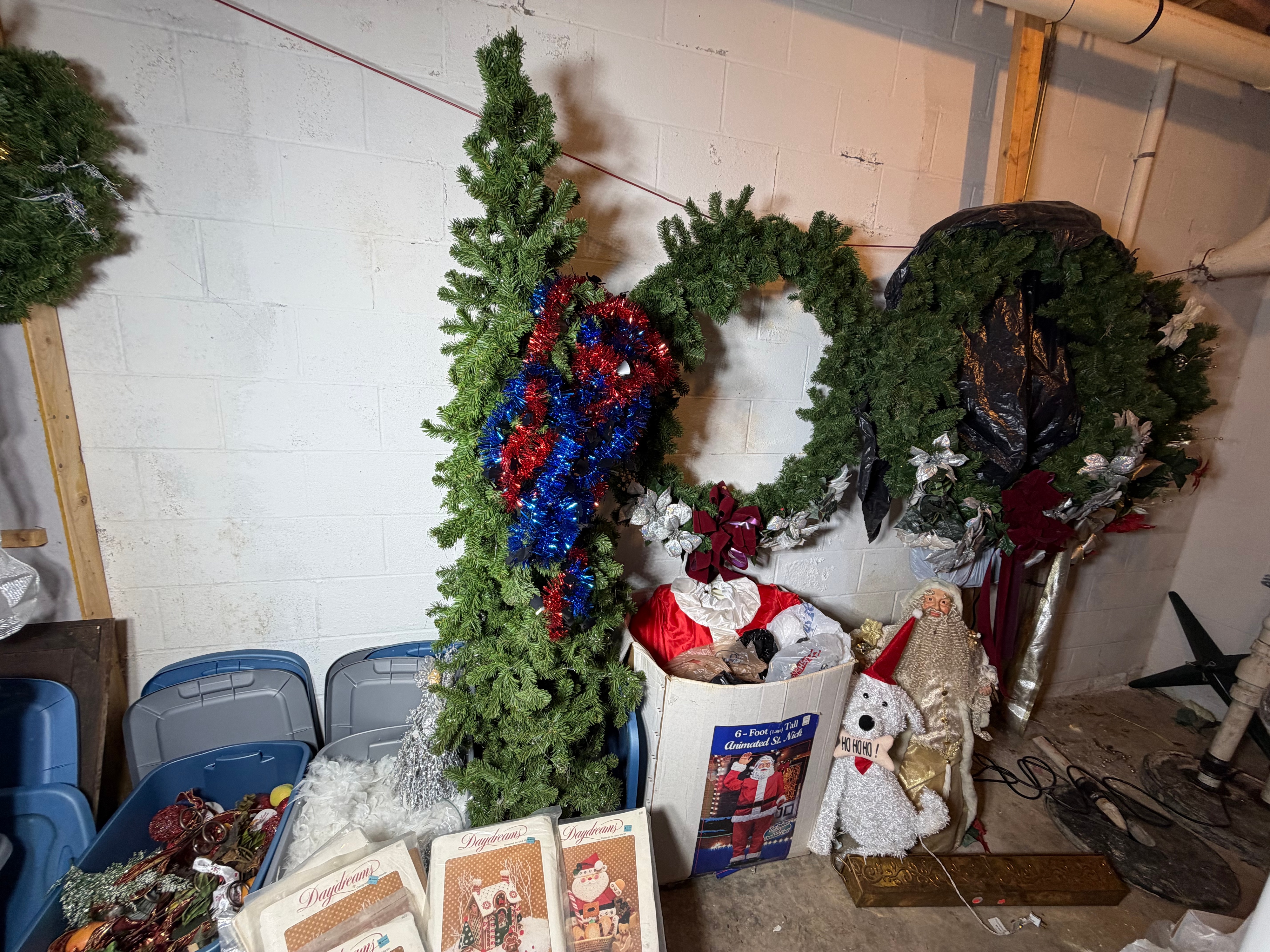 CONTENTS LOT: A Large Assortment of Seasonal Holiday Decorations Home Media Home Accents and Crafts including Annalee Disney and Teleflora I