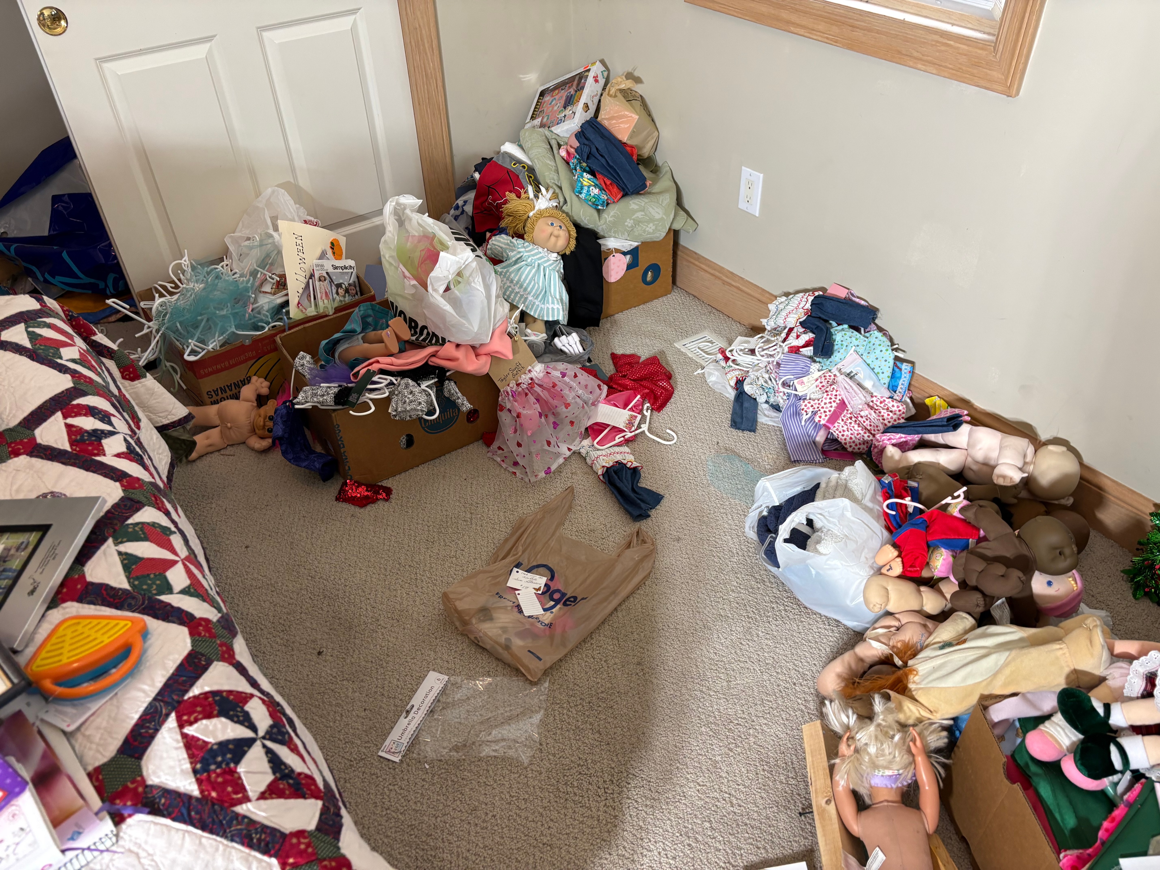 CONTENTS LOT: A Large Assortment of Collectible Dolls, Textiles, New-in-Box Toys, and Household Electronics